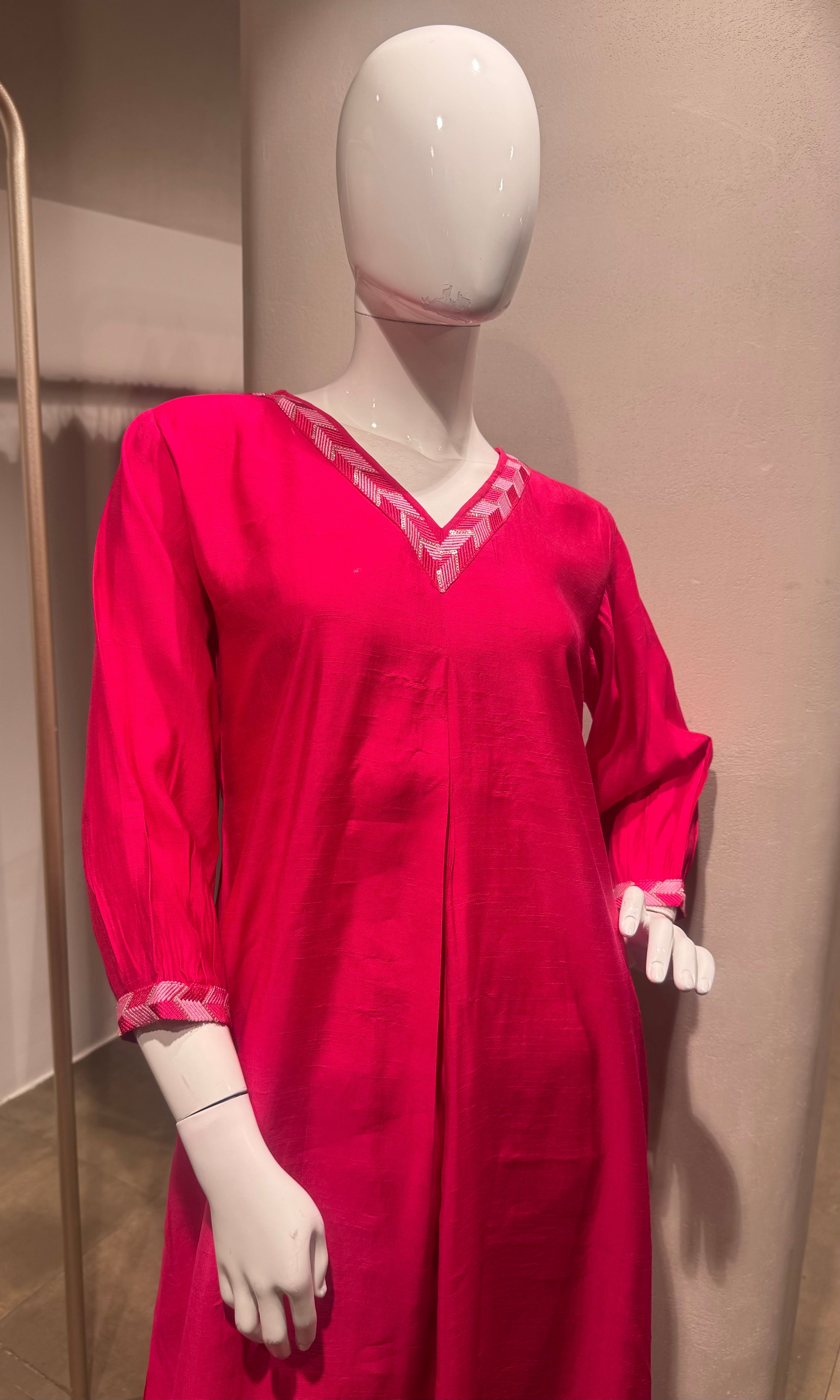 Pink Embroidered Chanderi Kurta set
