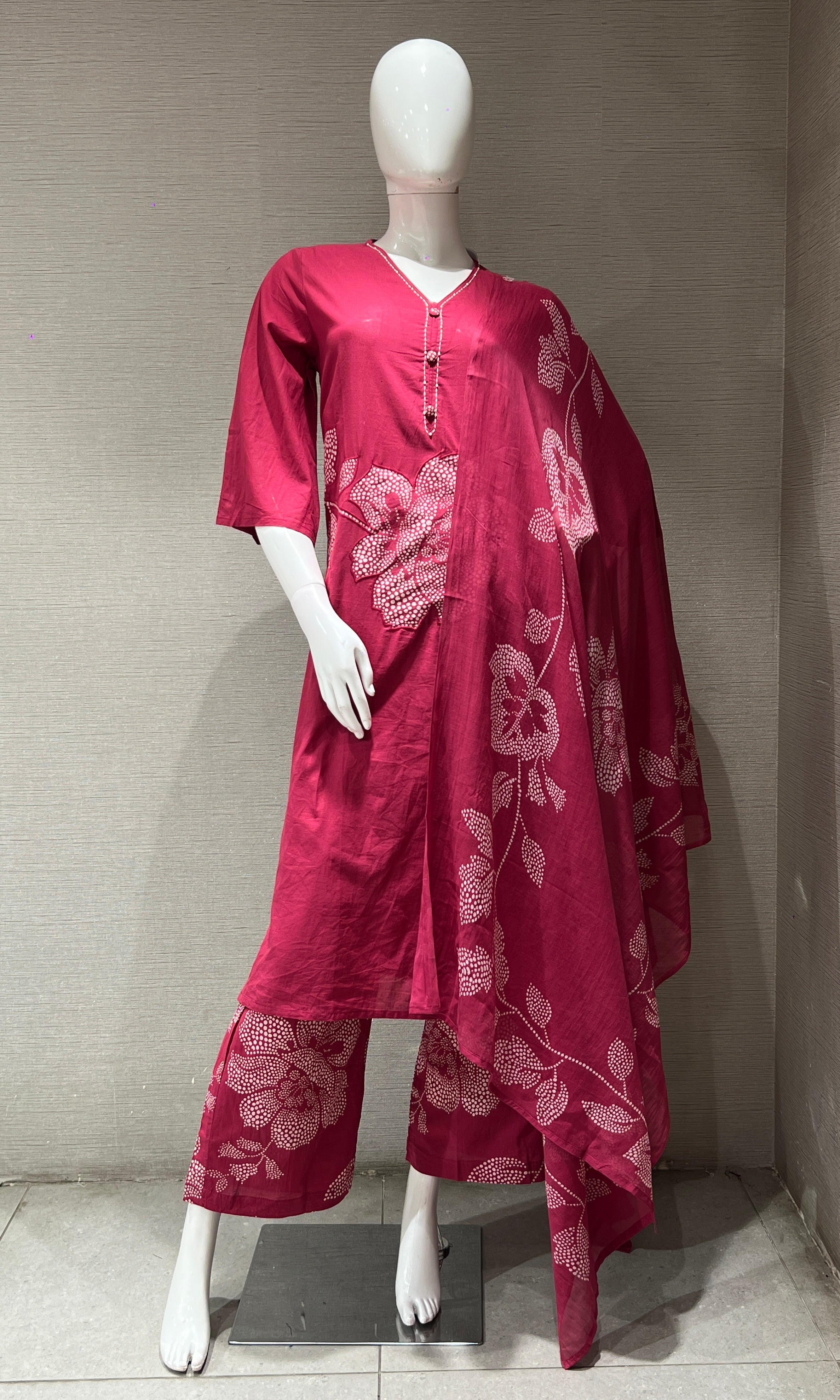 Pink FLORAL EMBROIDERY kurta set
