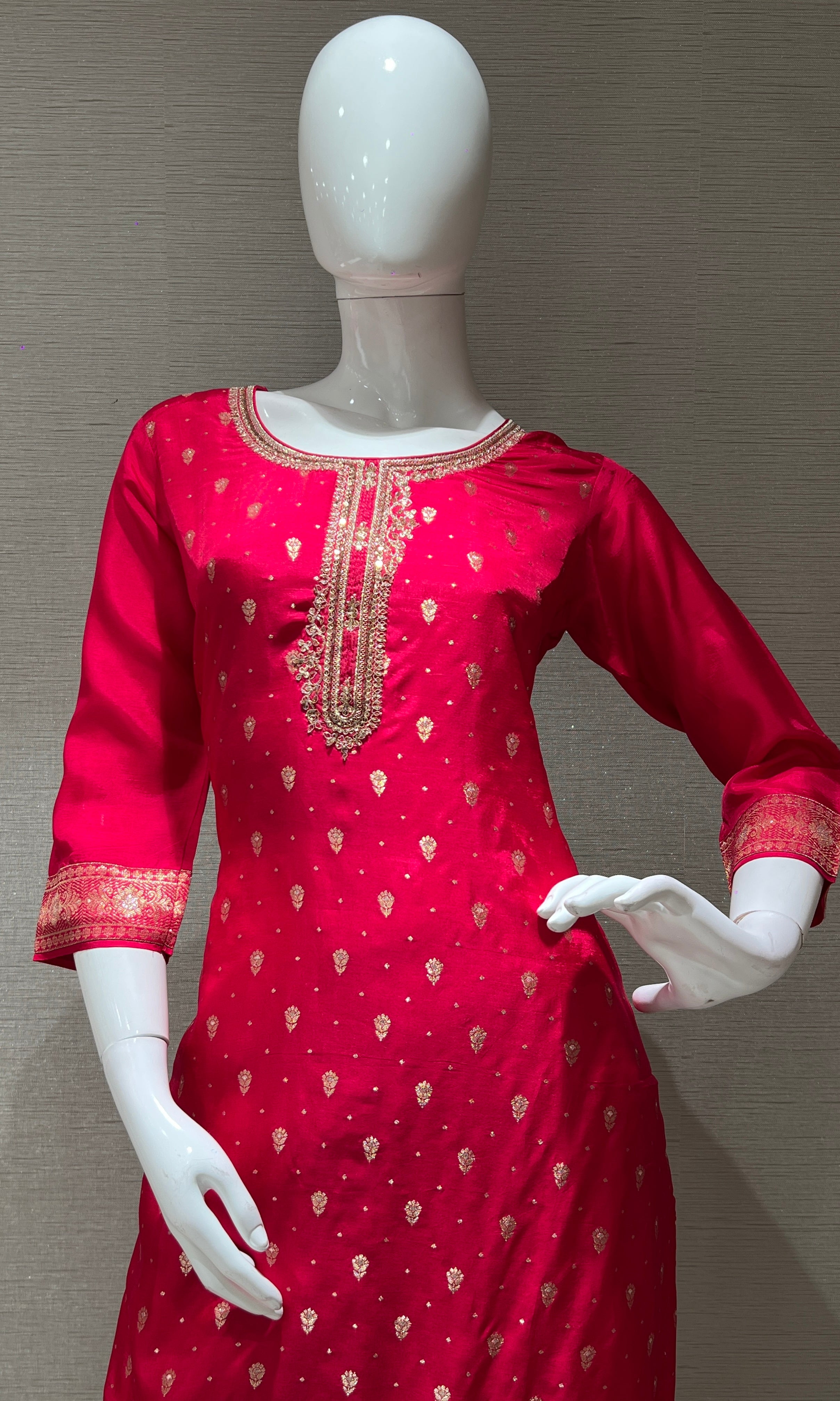 Rani pink kurta set with gold embroidery