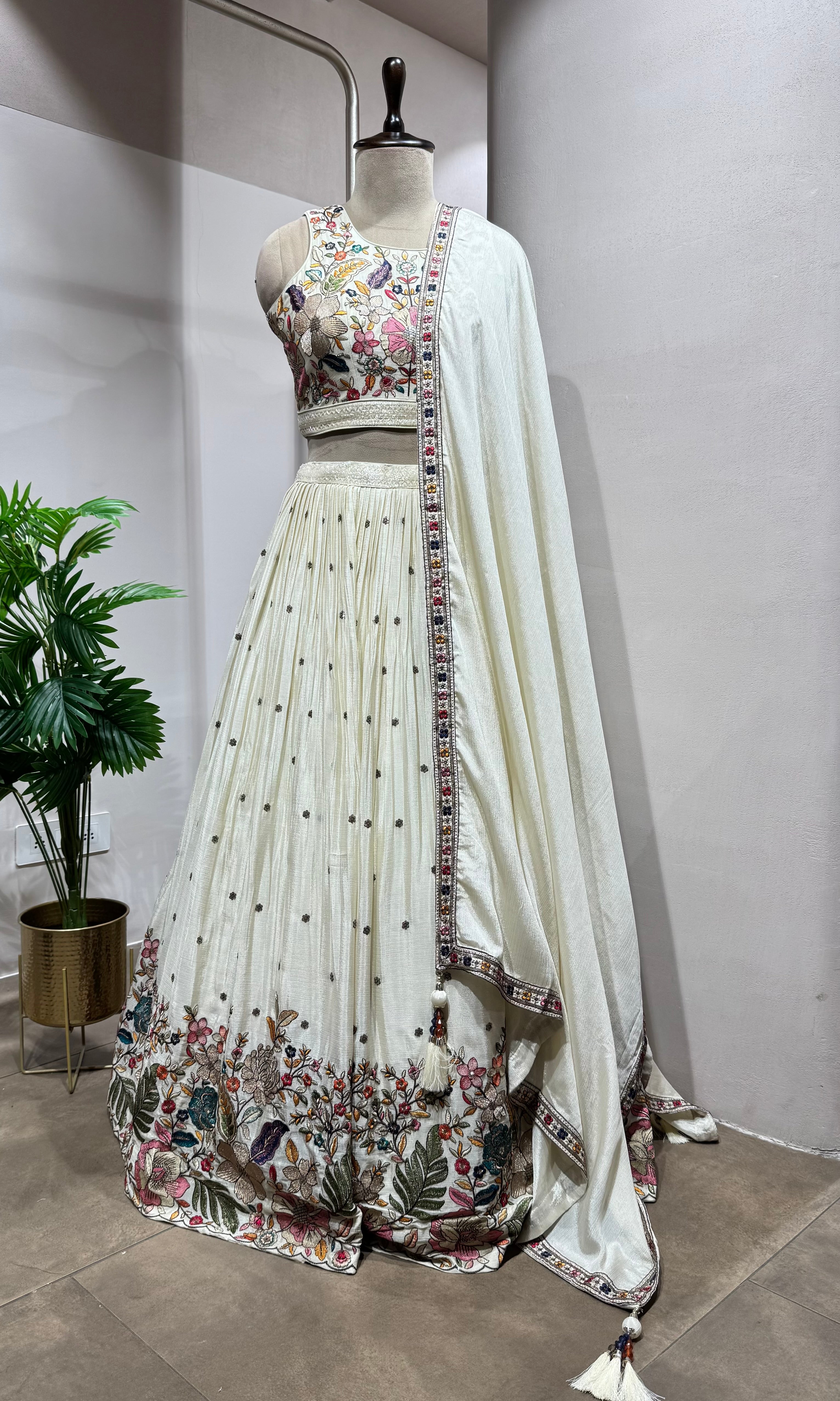 Cream lehenga set with Embroidered Lehenga