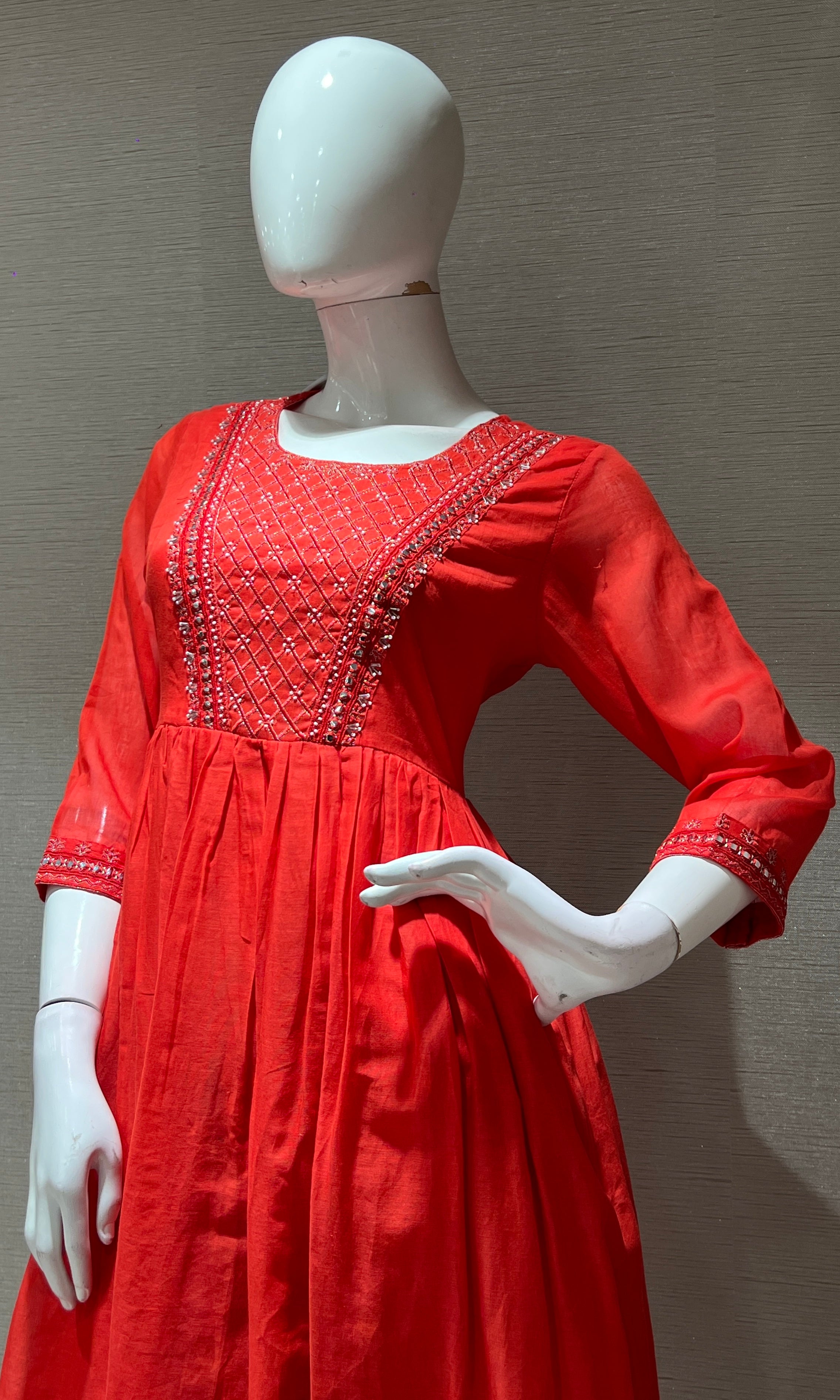 Red EMBROIDERED MUL CHANDERI kurta set