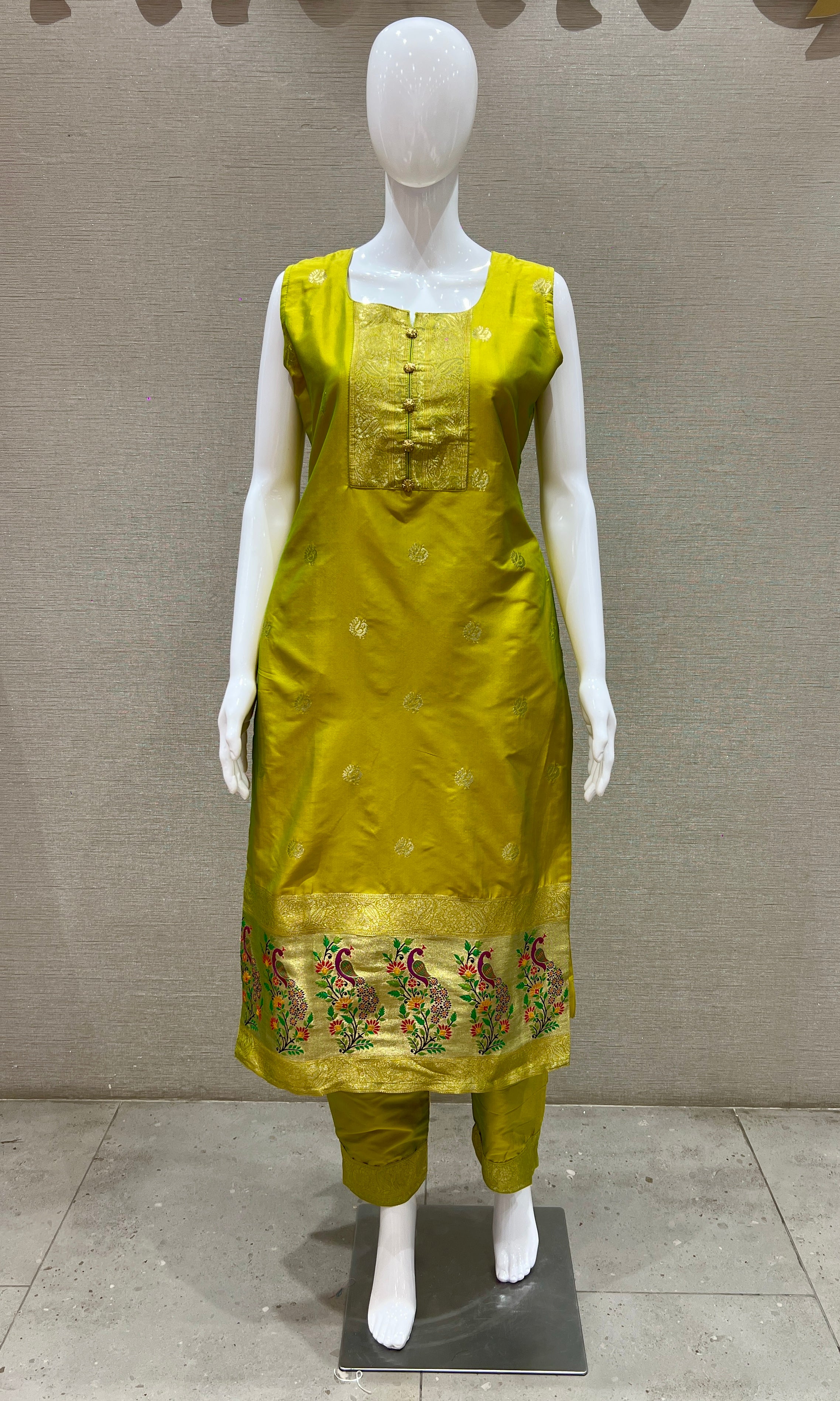 Green kurta set