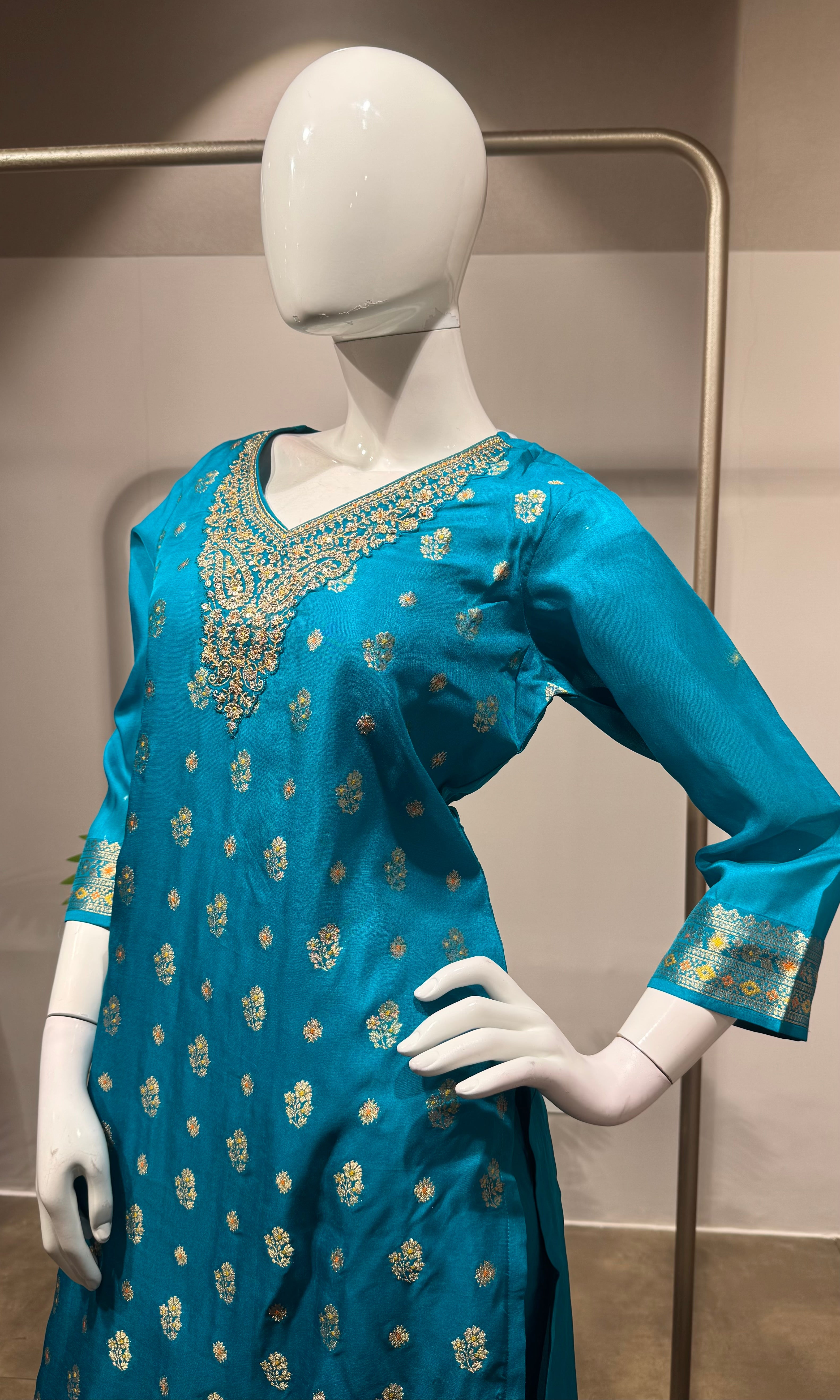 Rama blue kurta set with banarasi dupatta