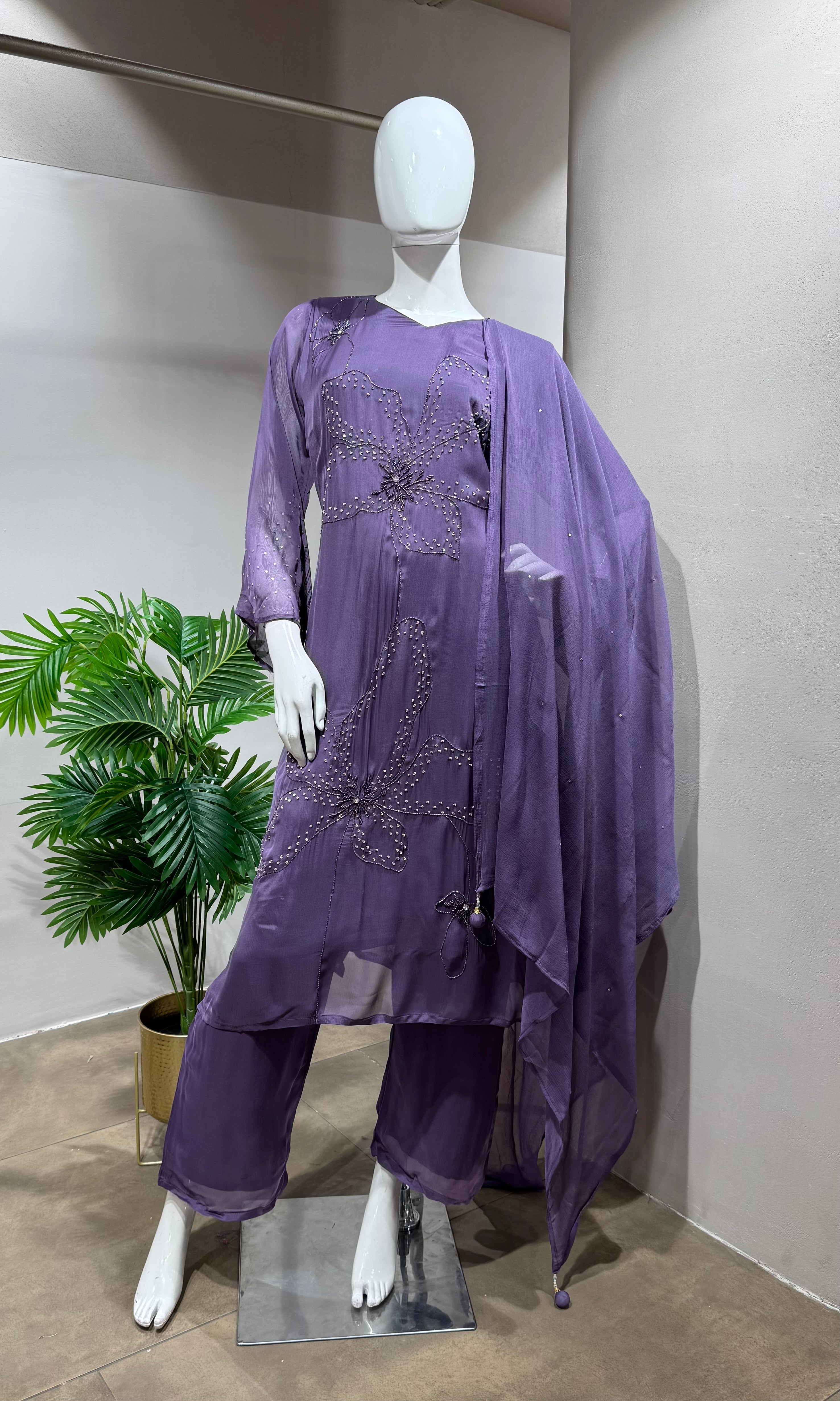 PURPLE FLORAL THREAD EMBROIDERED KURTA SET