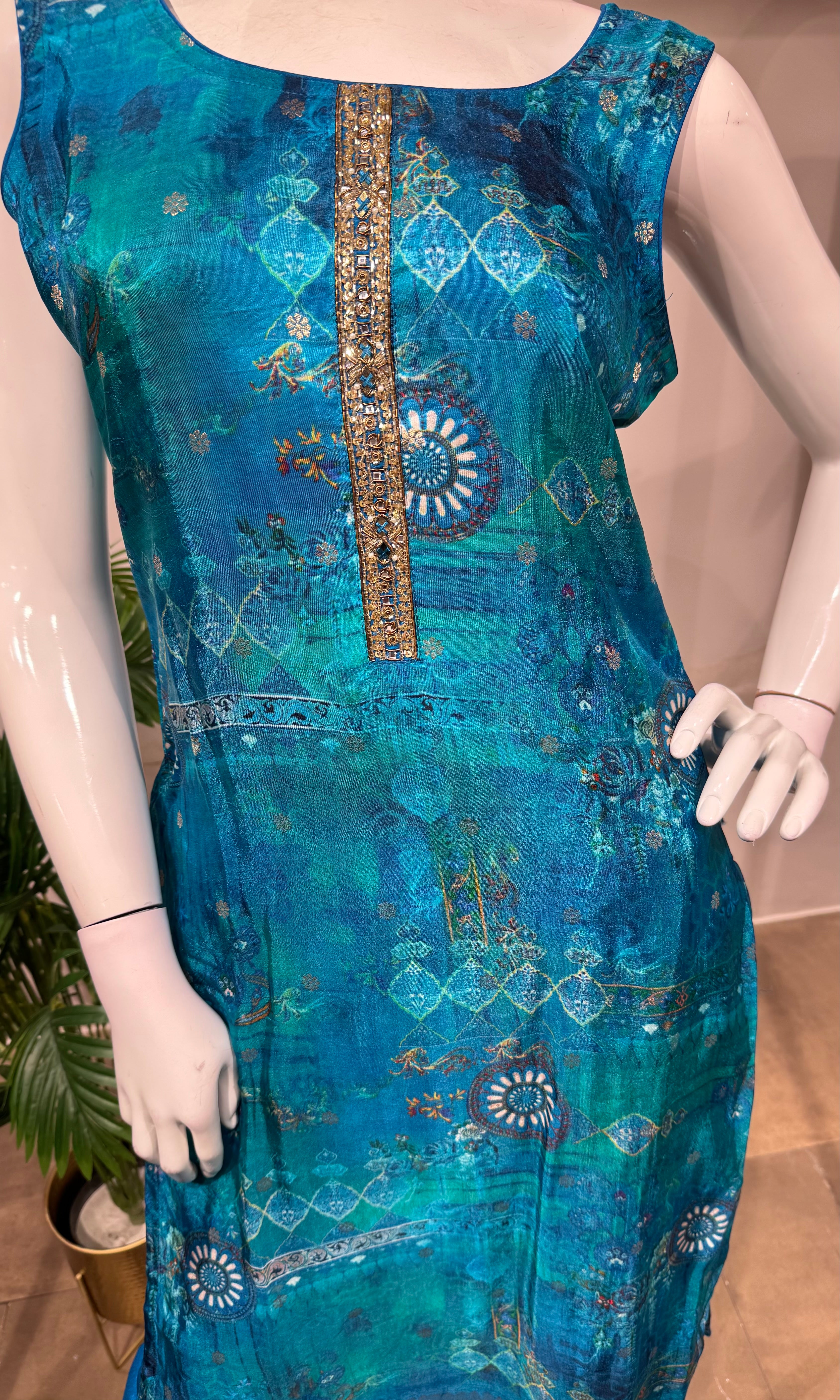 Blue Bandhani Print Silk kurta set