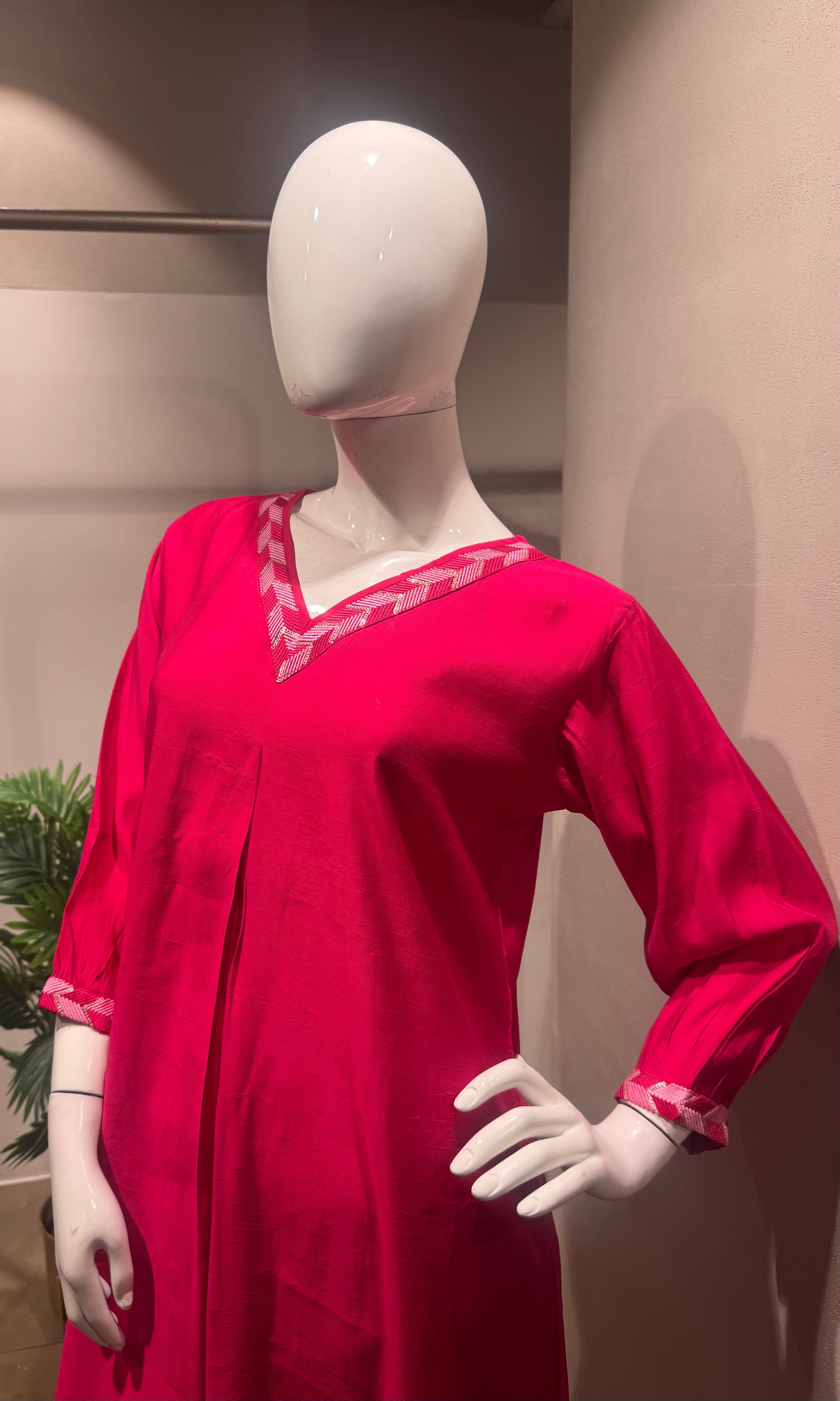 Pink Embroidered Chanderi Kurta set