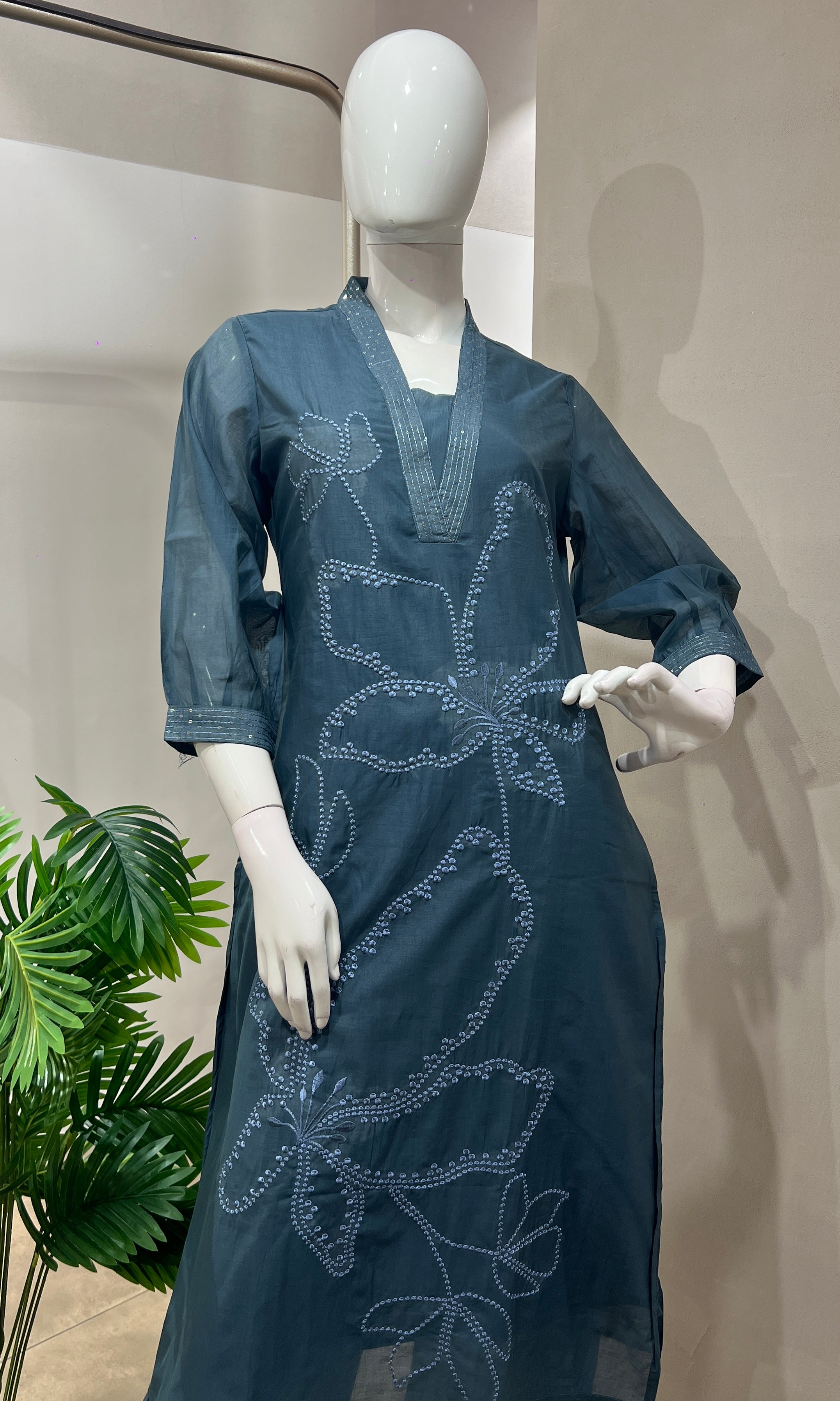 BLUE FLORAL ETHNIC KURTA SET