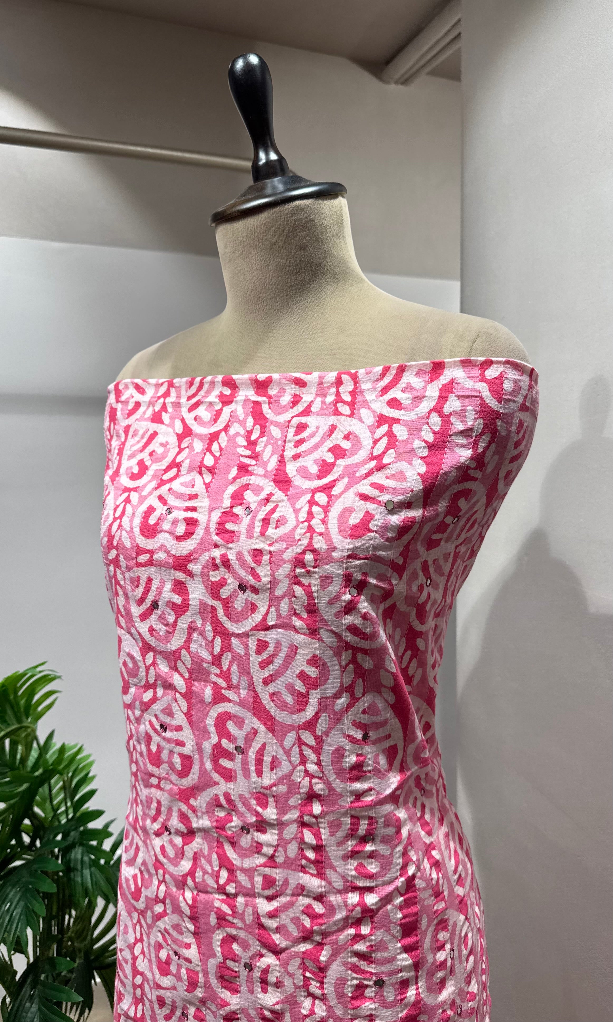 PINK ETHNIC PRINTED DRESS MATERIAL