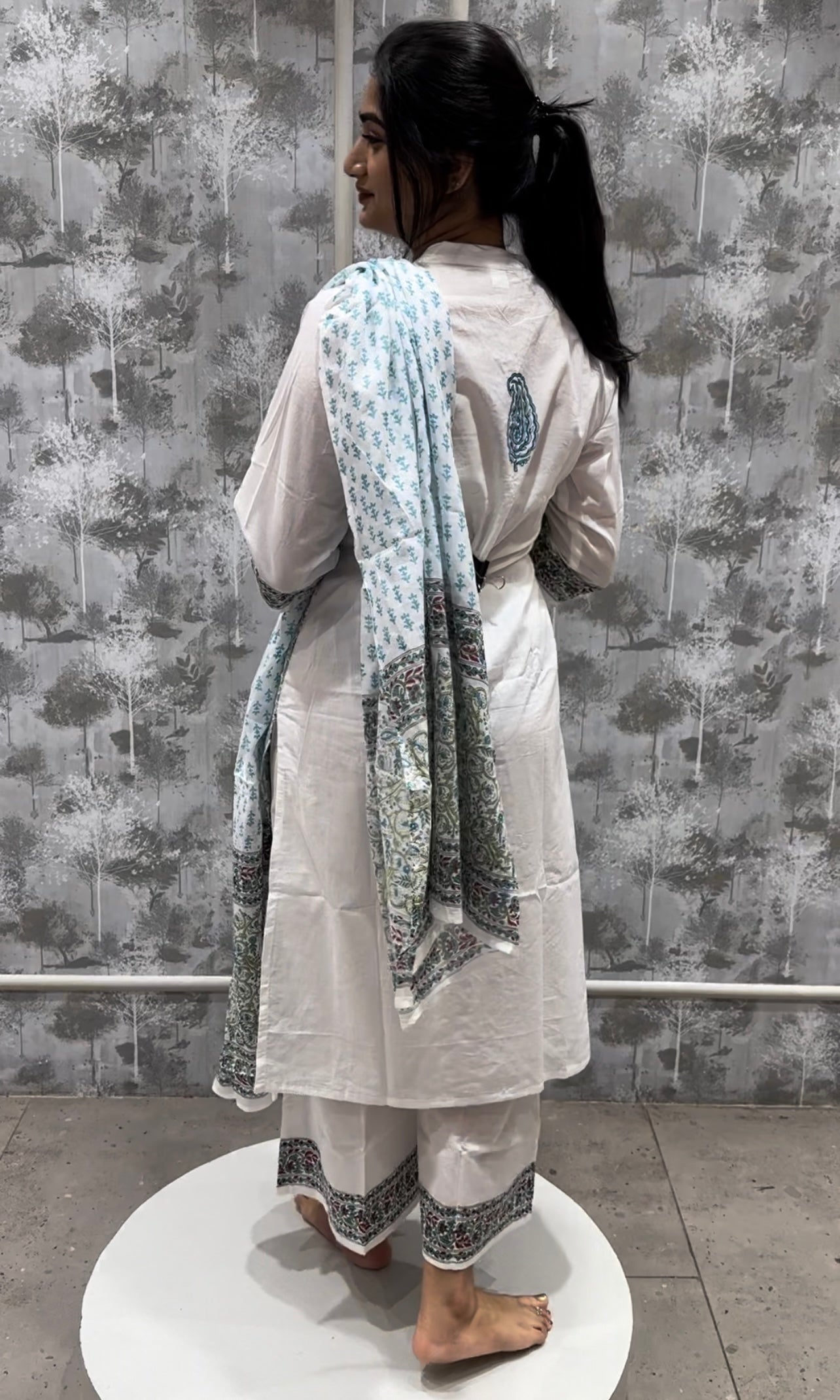 🍃Pastel shade cotton print kurta set with palazzo pants, tote bag, scrunchie🍃White blue green