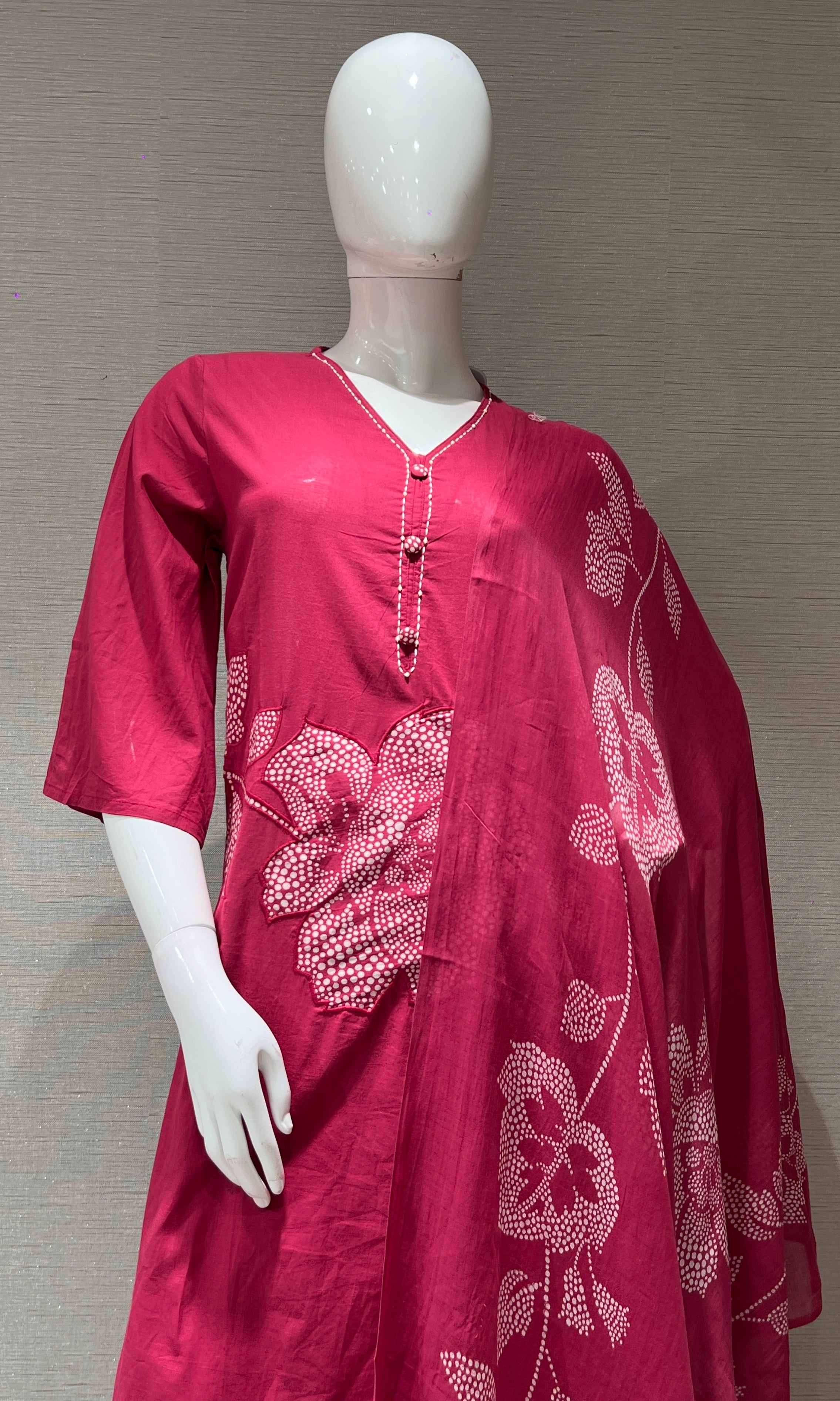 Pink FLORAL EMBROIDERY kurta set