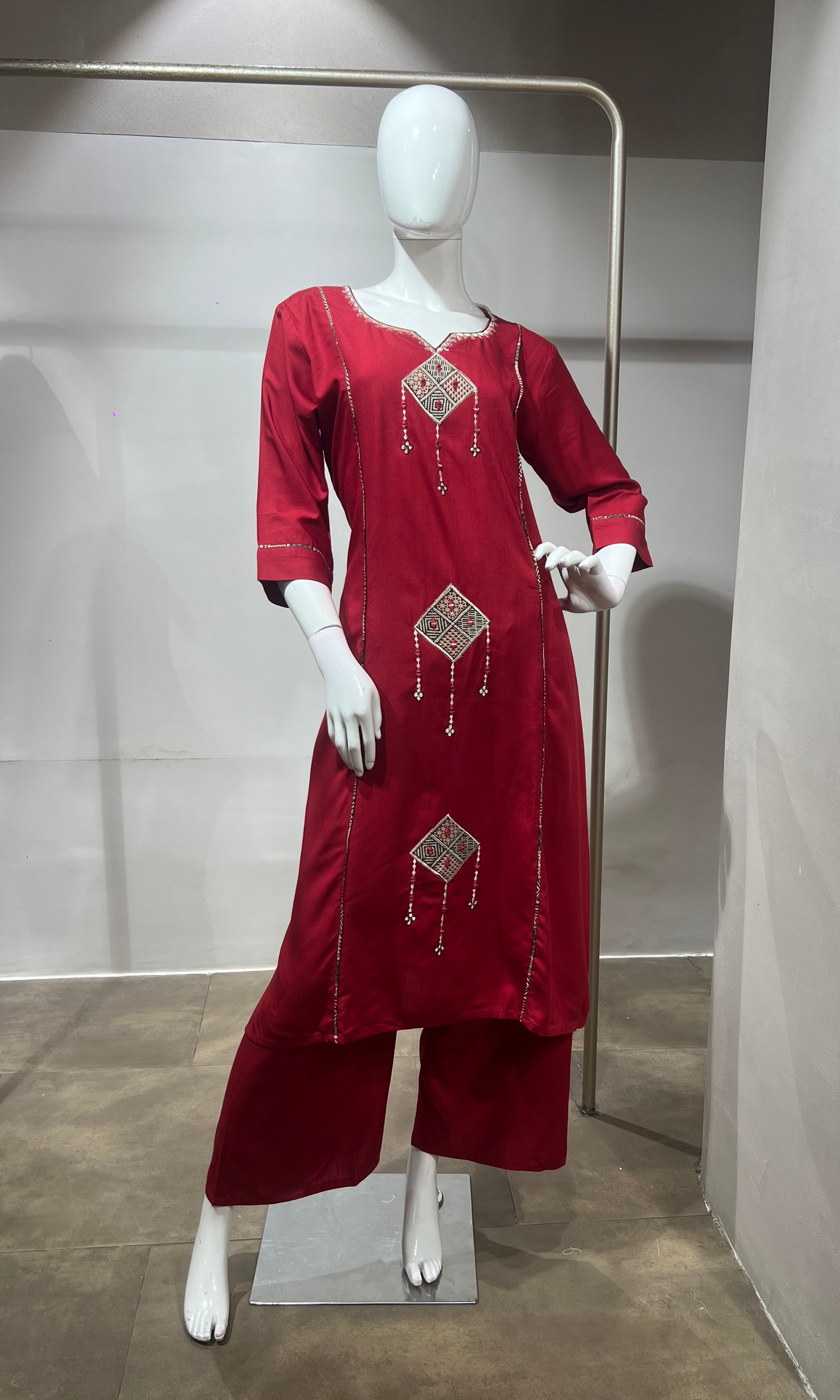 RED Ethnic Motif Kurta with Bottom