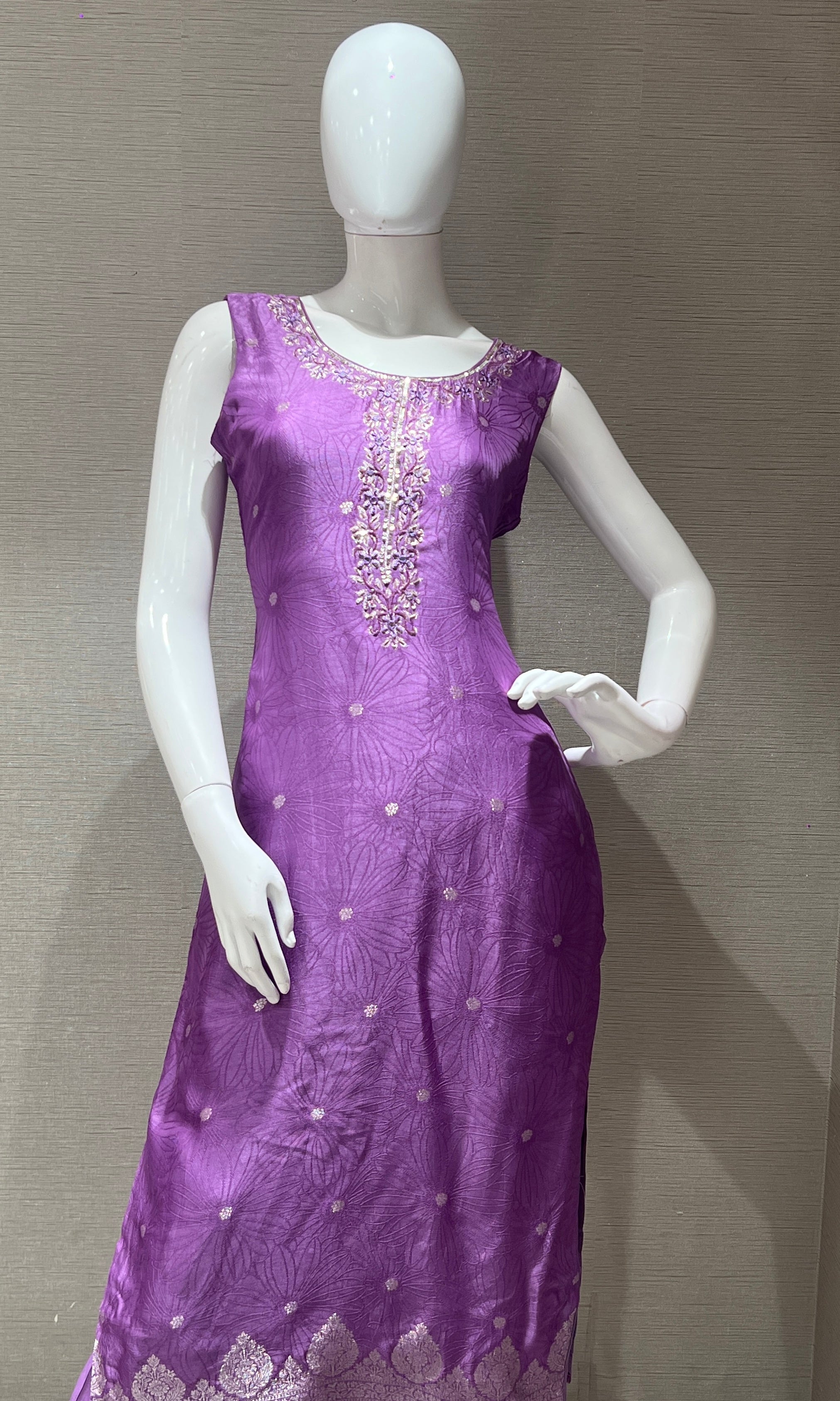 Purple kurta set with silver brocade dupatta