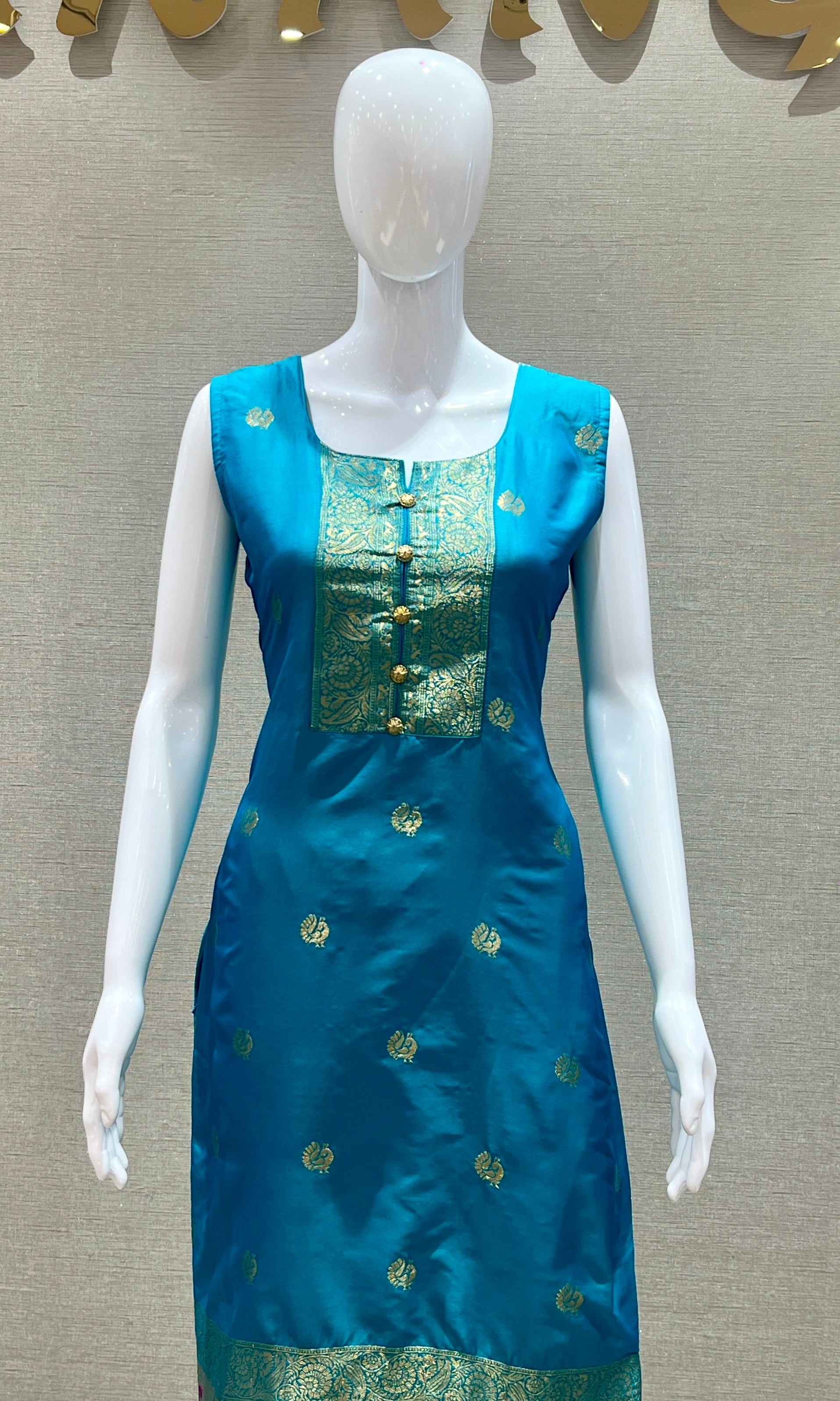Royal Peacock Banarasi Kurta Set