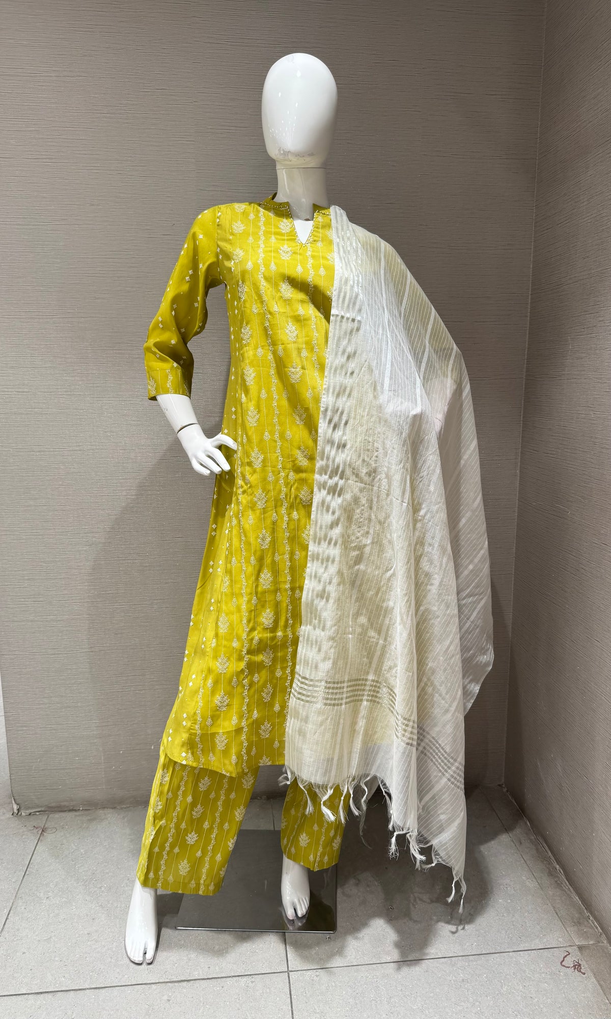 Green cotton Printed Kurta Set with Contrast dupatta
