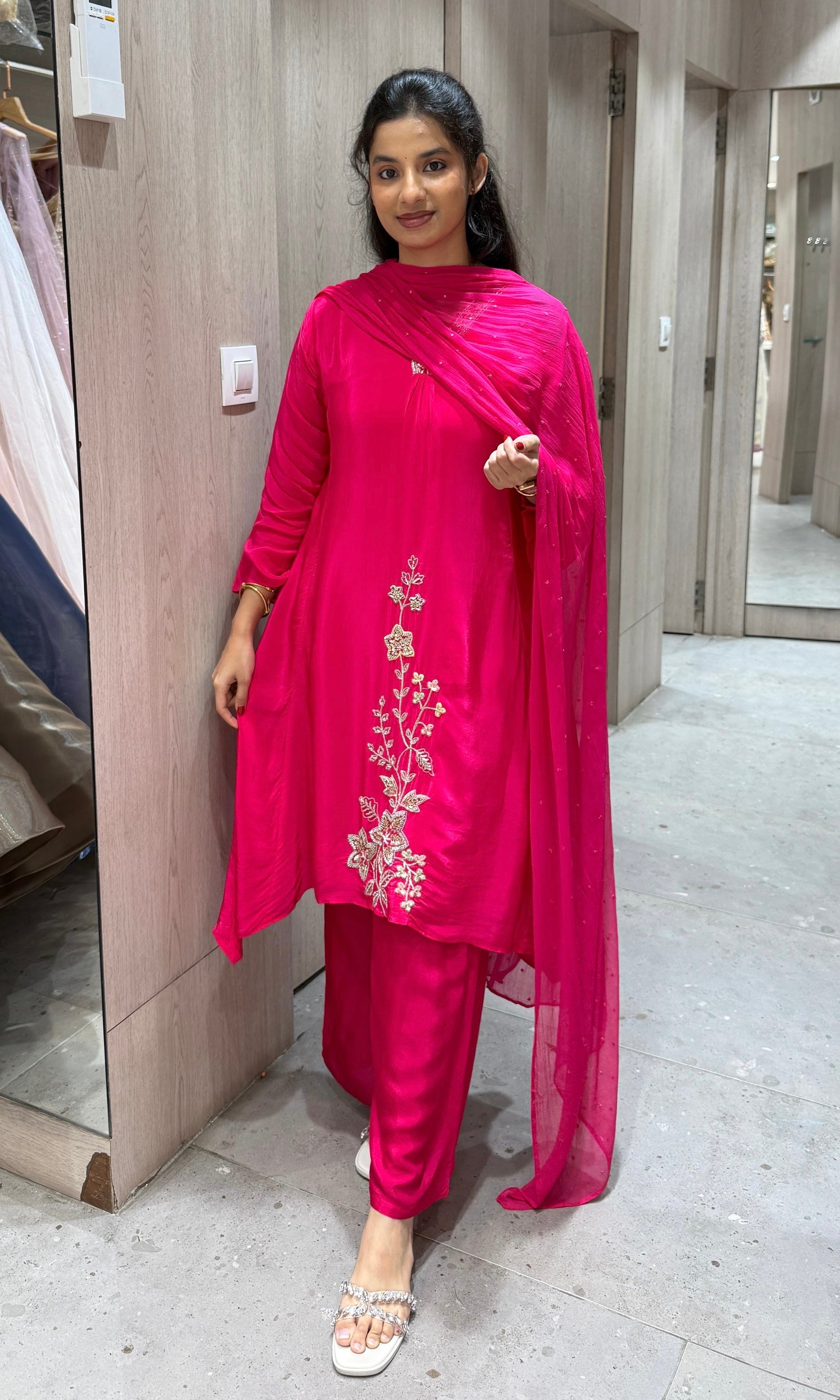 Pink Floral Thread Embroidery Kurta Set