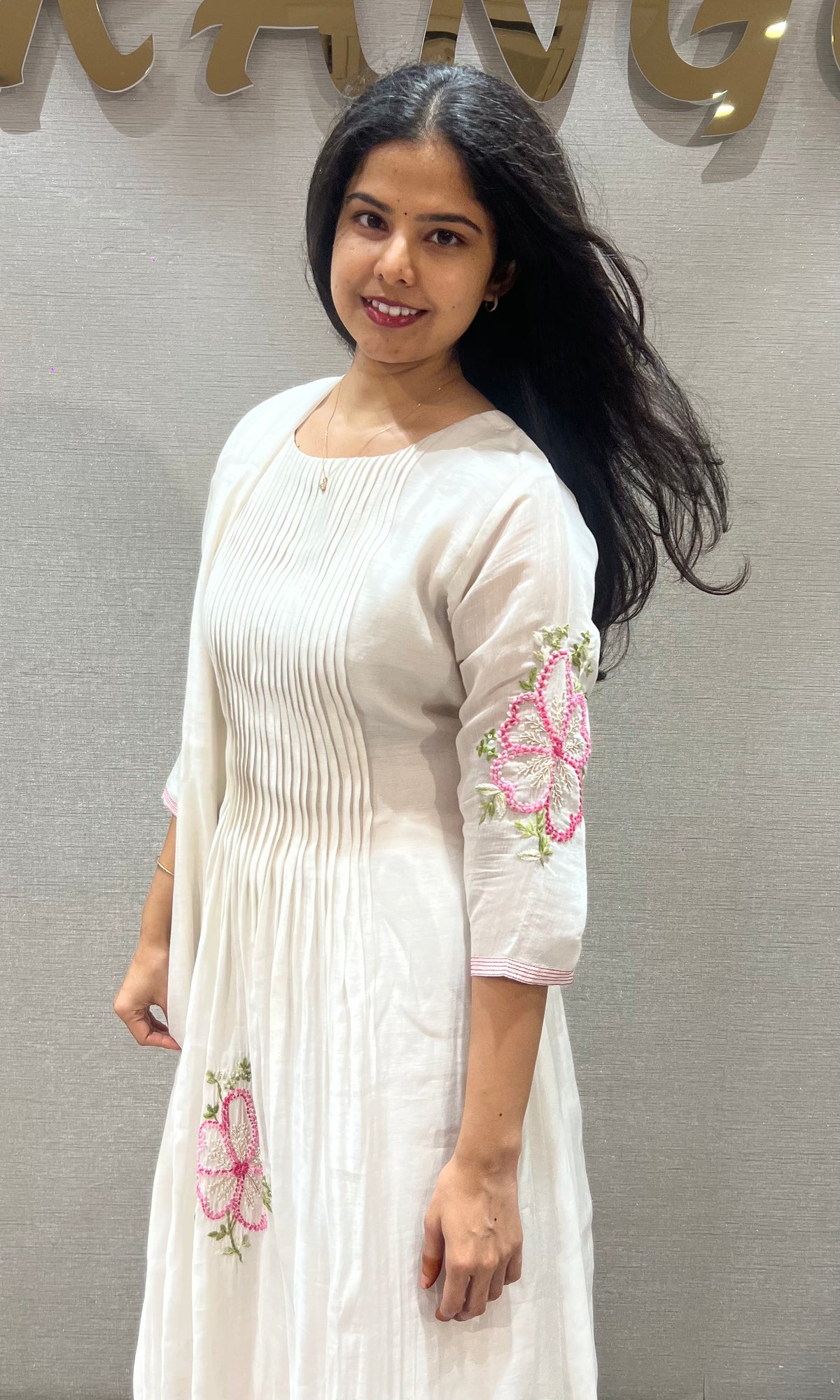 Cream Mul Cotton Floral Printed Kurta set & Dupatta