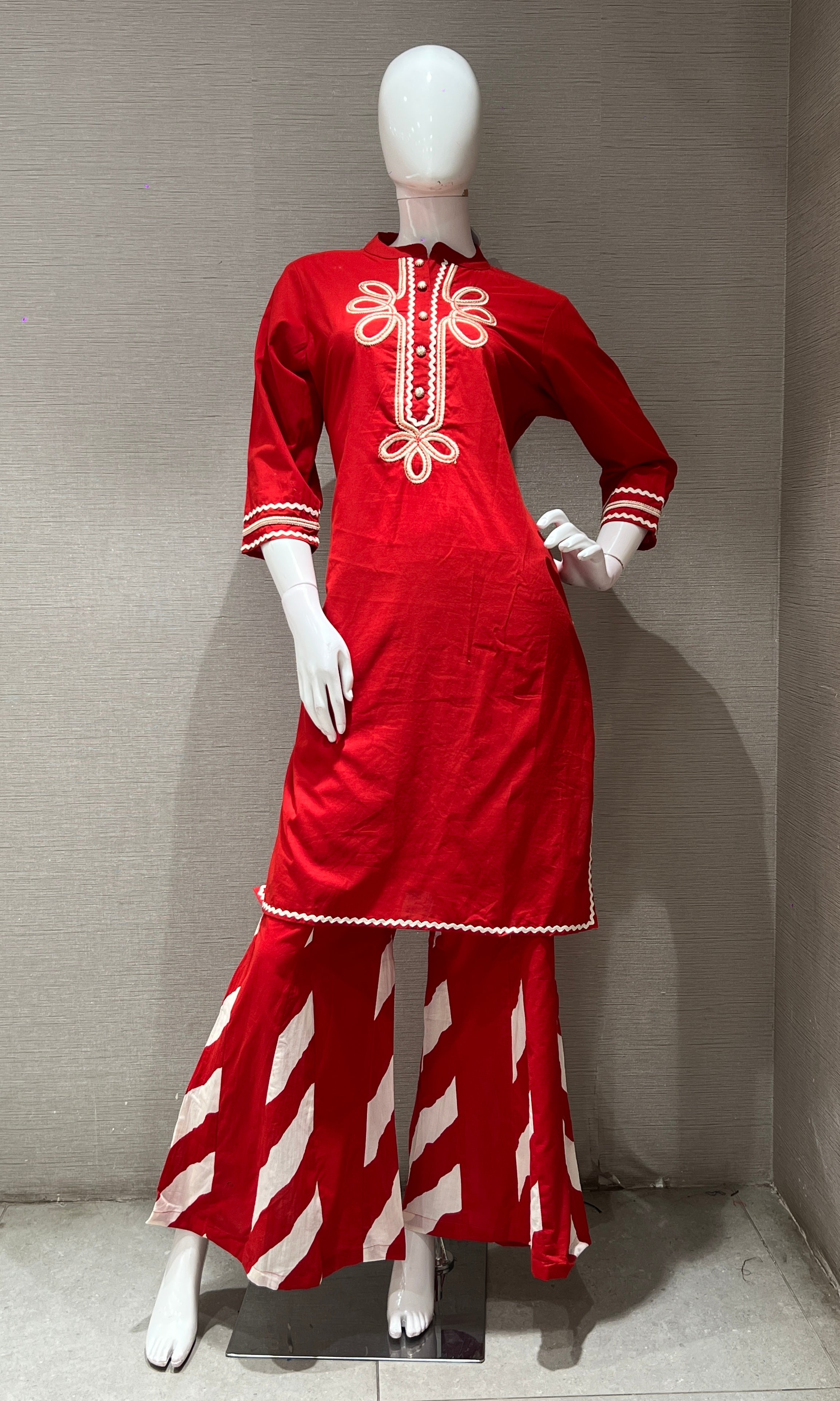 Red FLORAL KURTA SET WITH  palazzo PANTS