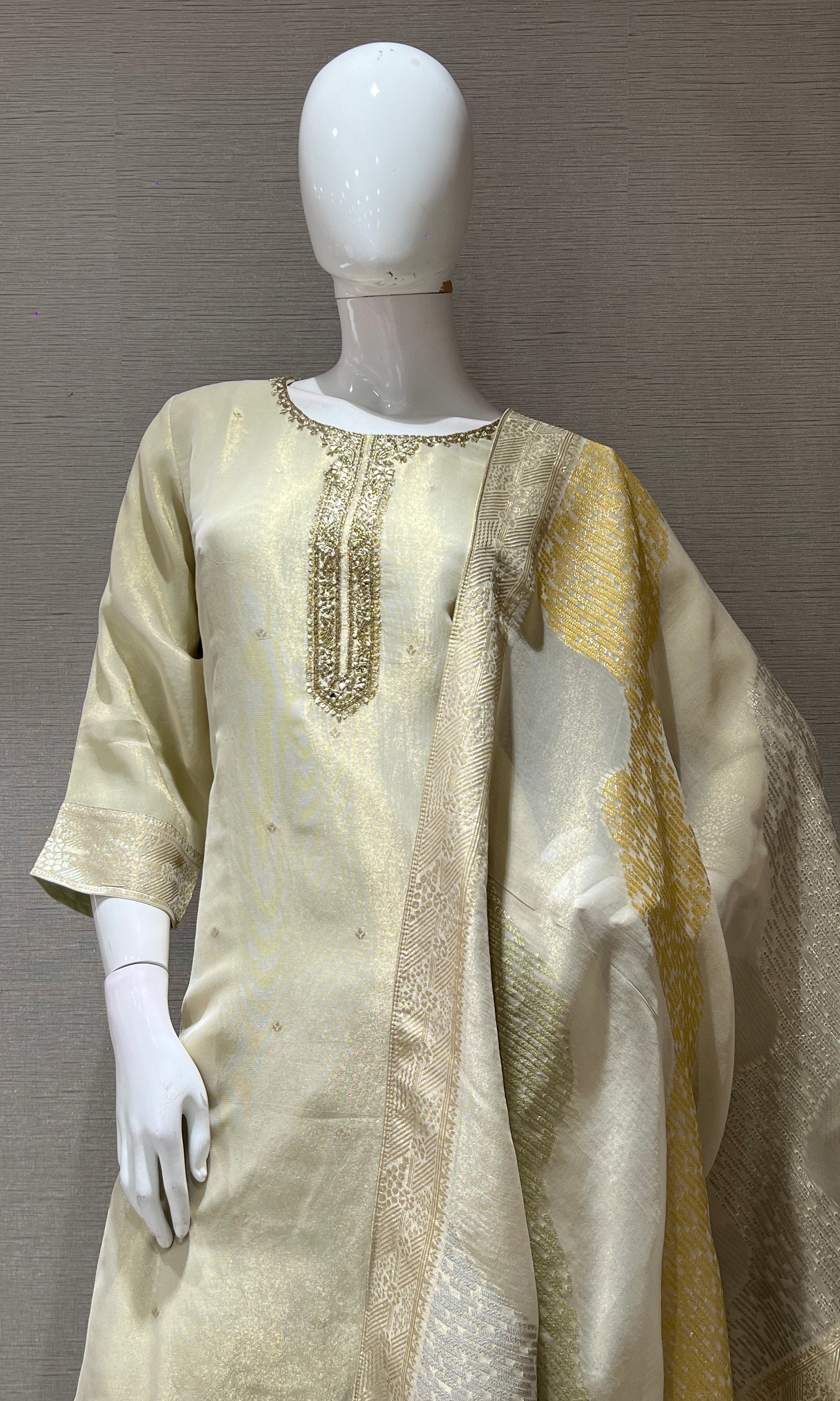 BEAGH golden kurta set