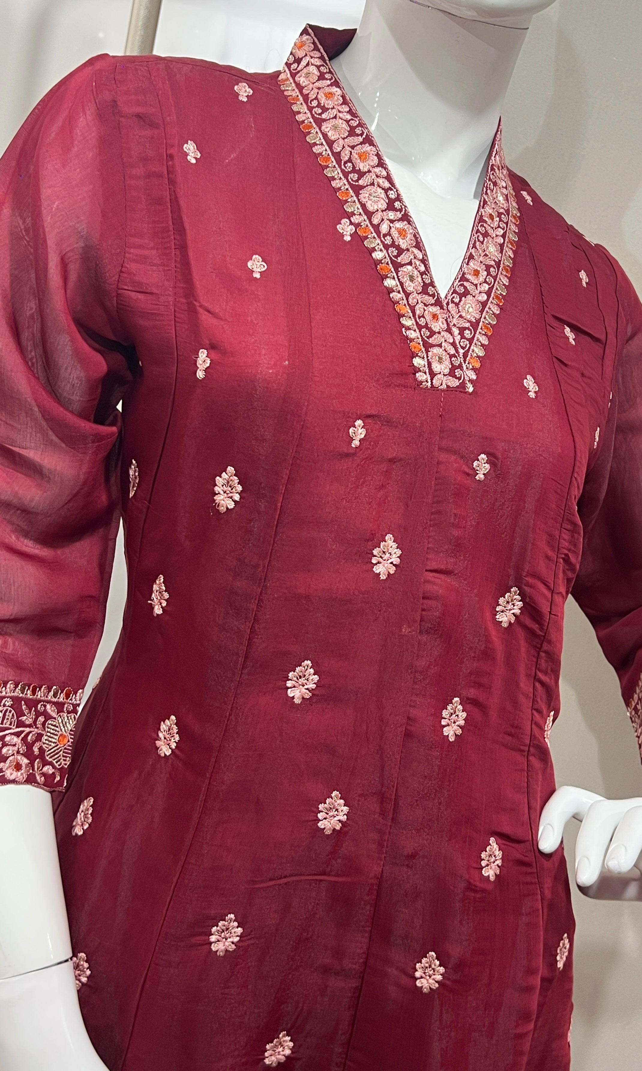 MAROON EMBROIDERED KURTA SET