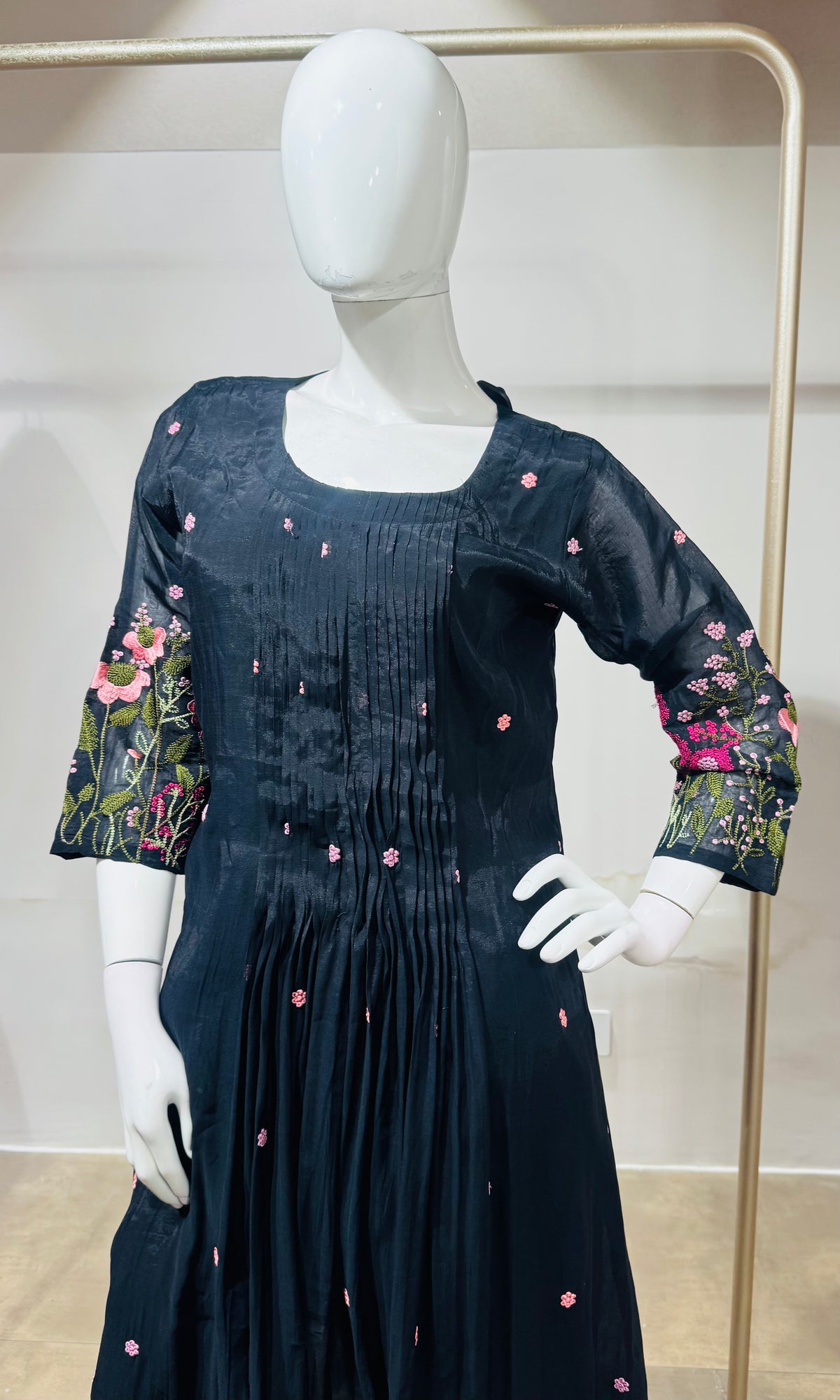Black mul chanderi floral embroidery kurta set