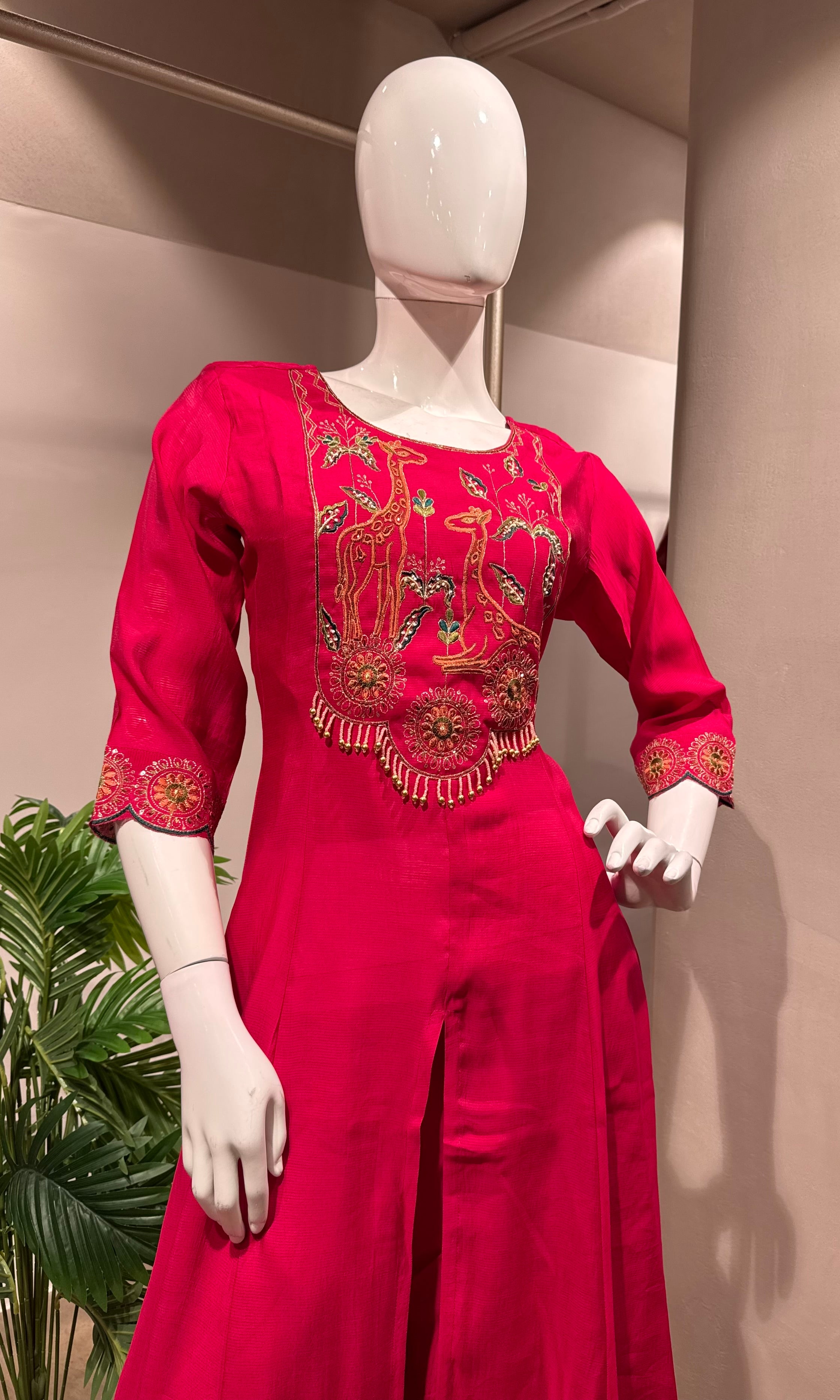 RANI Embroidered Kurta Set WITH PALAZZO PANTS