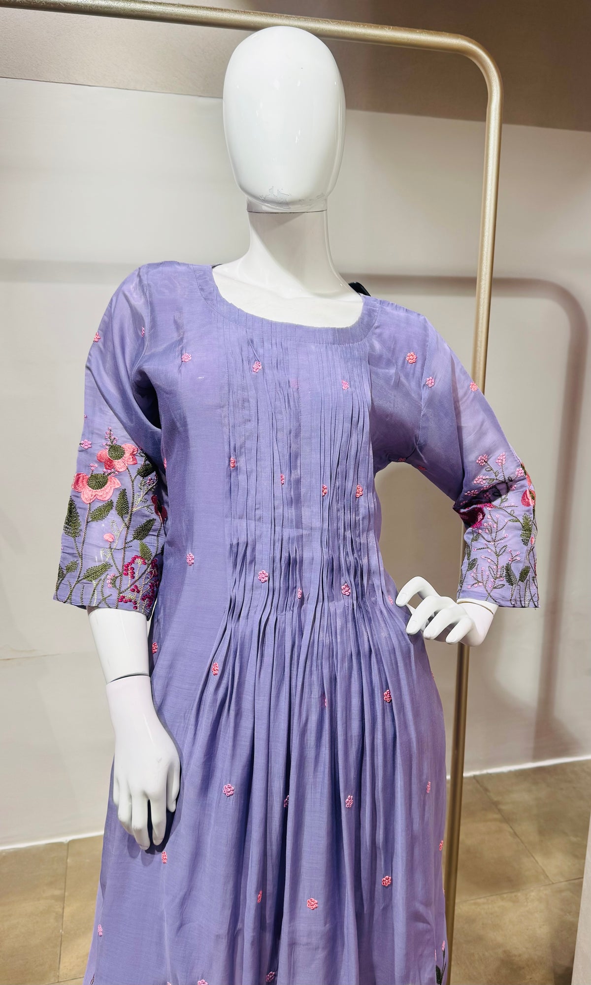 Light Purple mul chanderi floral embroidery kurta set