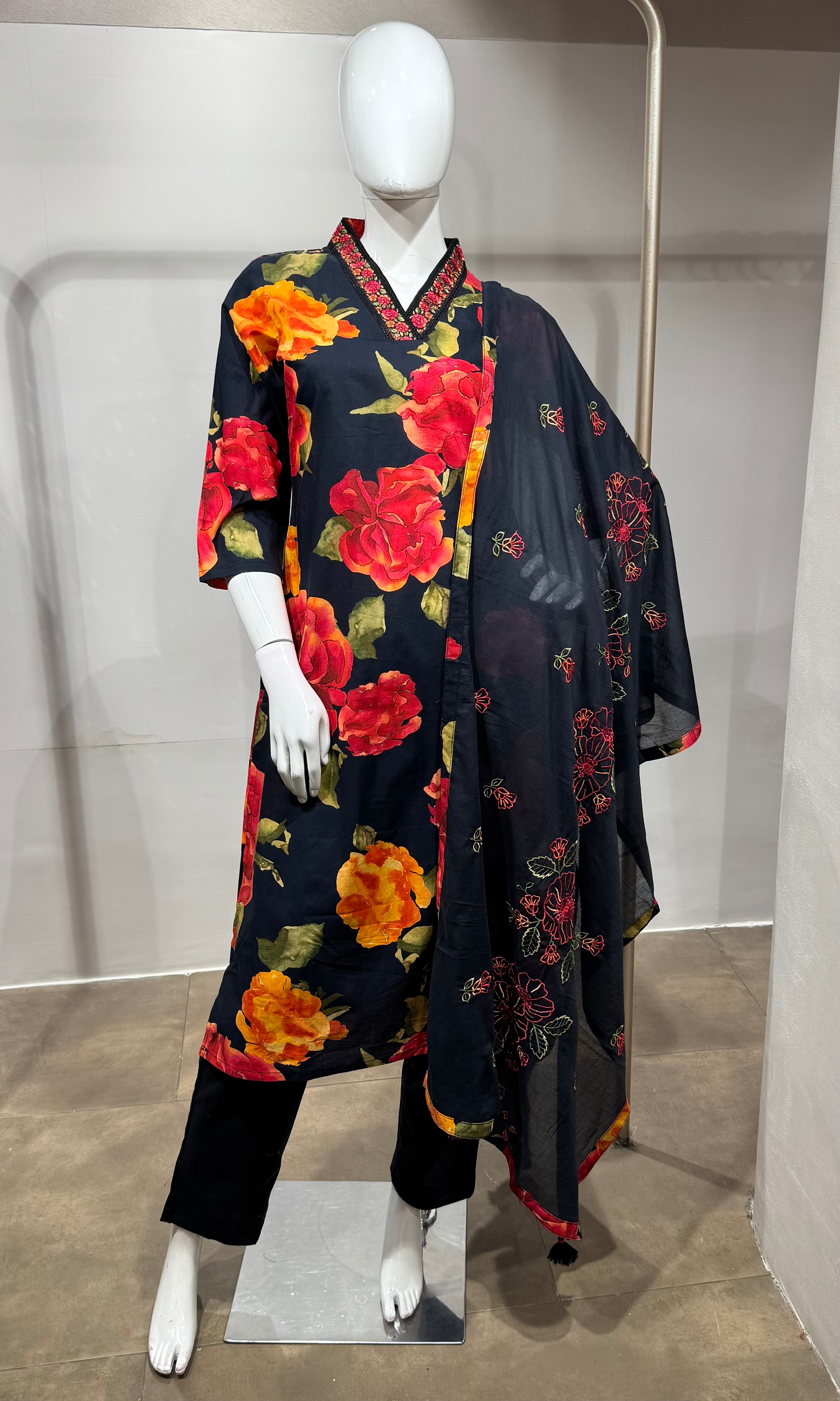 black red and orange floral prints Kurta set