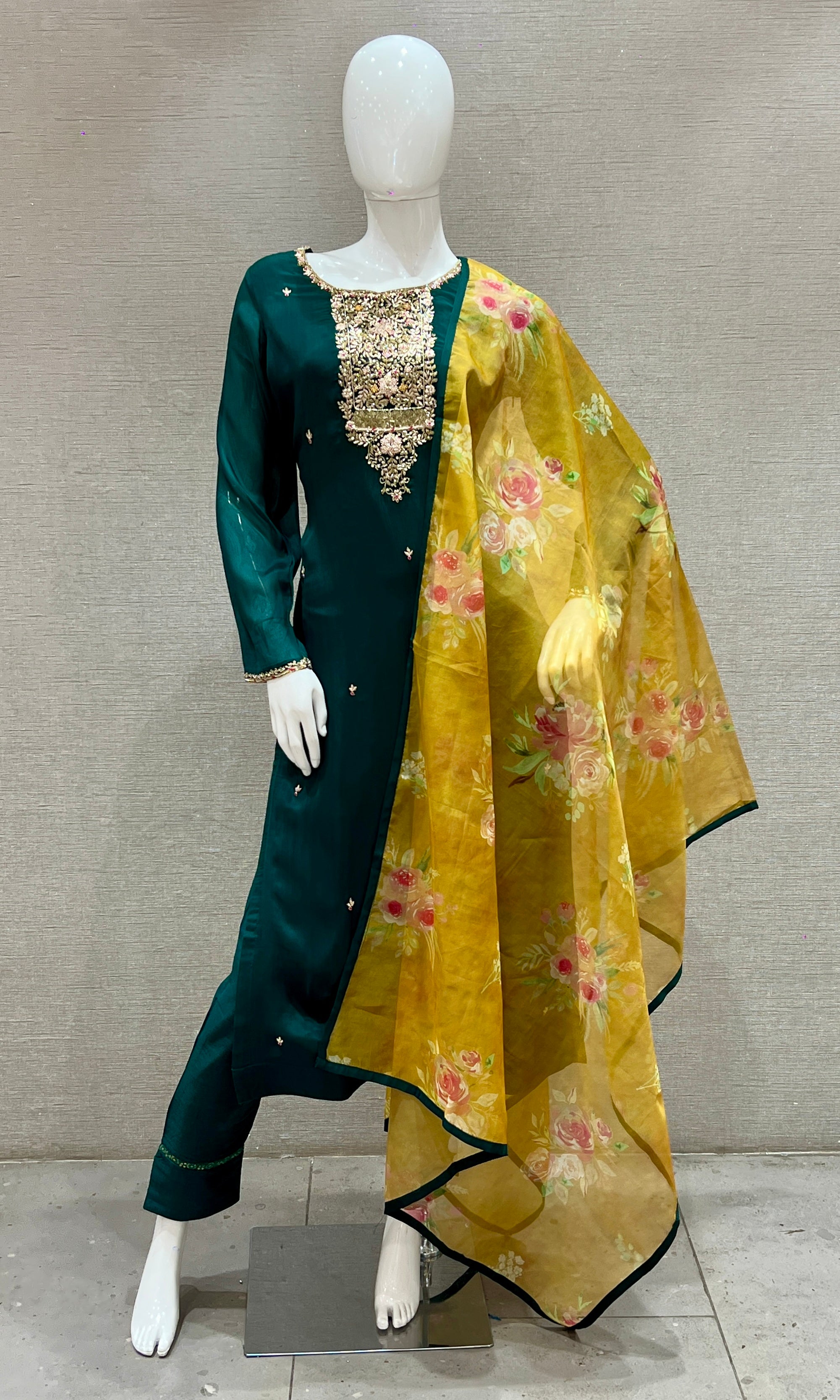 Green kurta set
