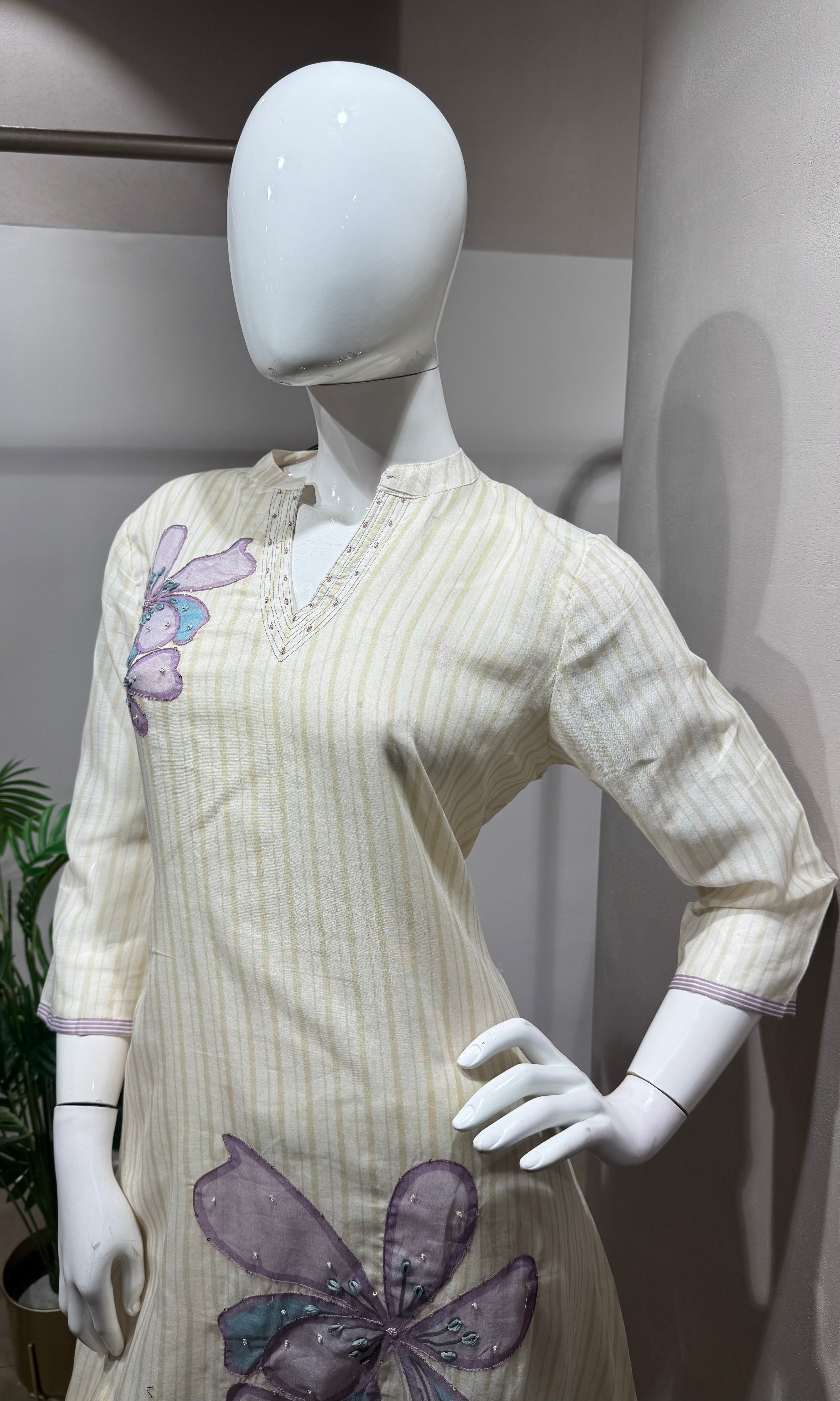 cream Lavender Motif Kurta with bottom
