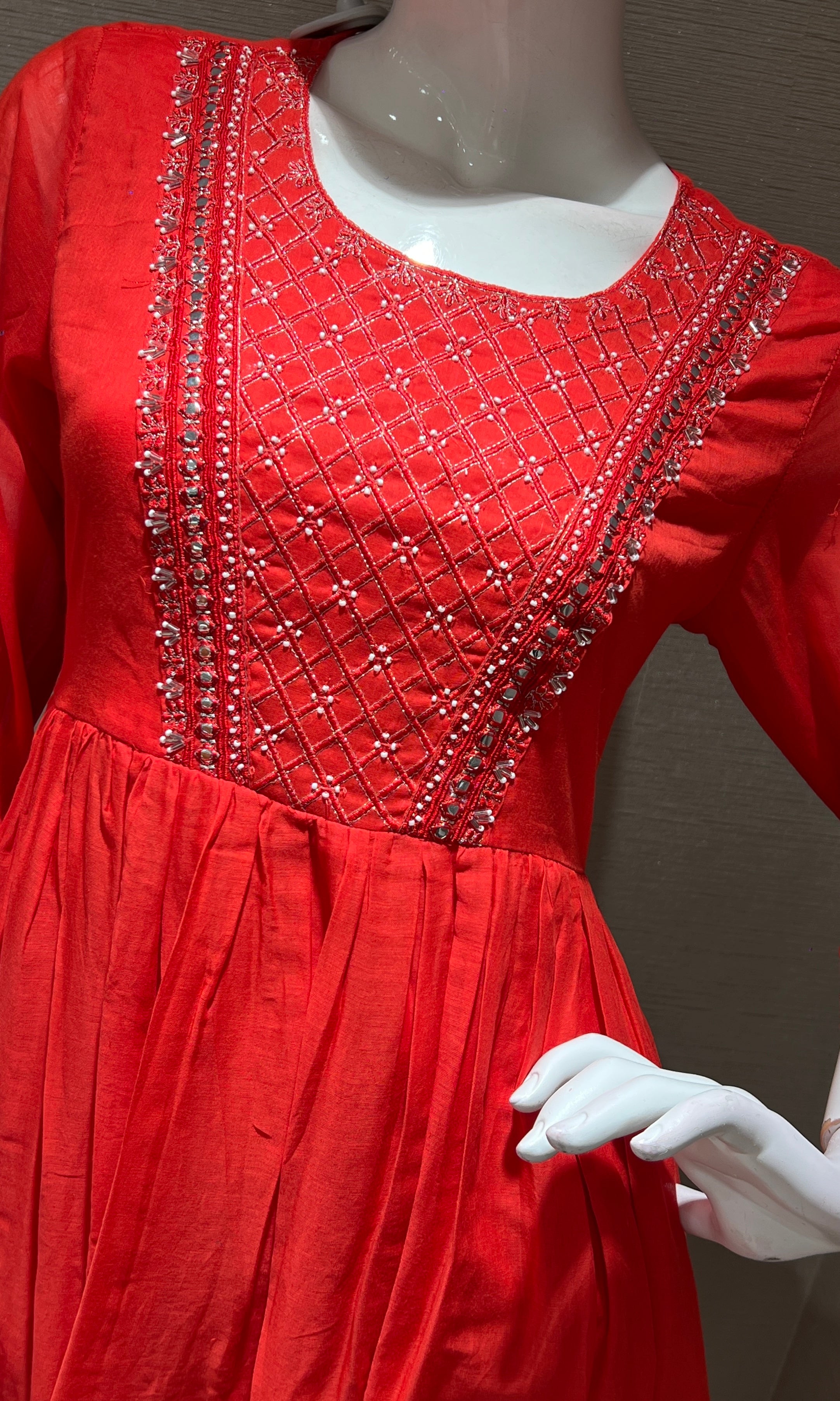 Red EMBROIDERED MUL CHANDERI kurta set