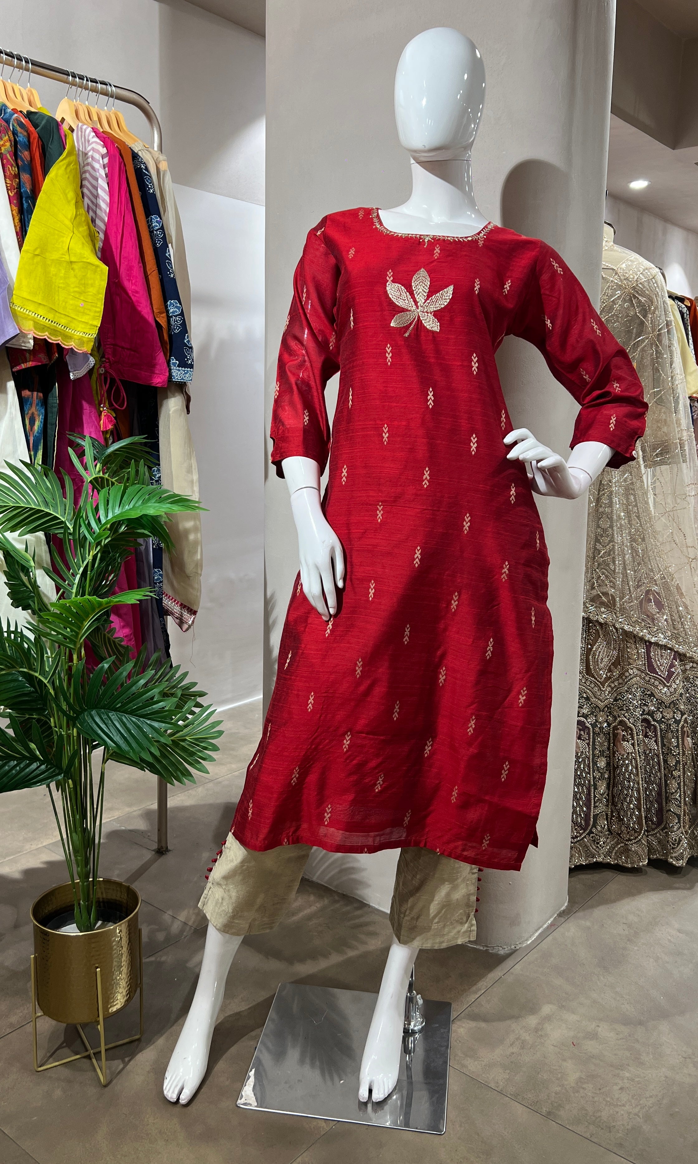 RED ETHNIC KURTA SET WITH  DUPATTA