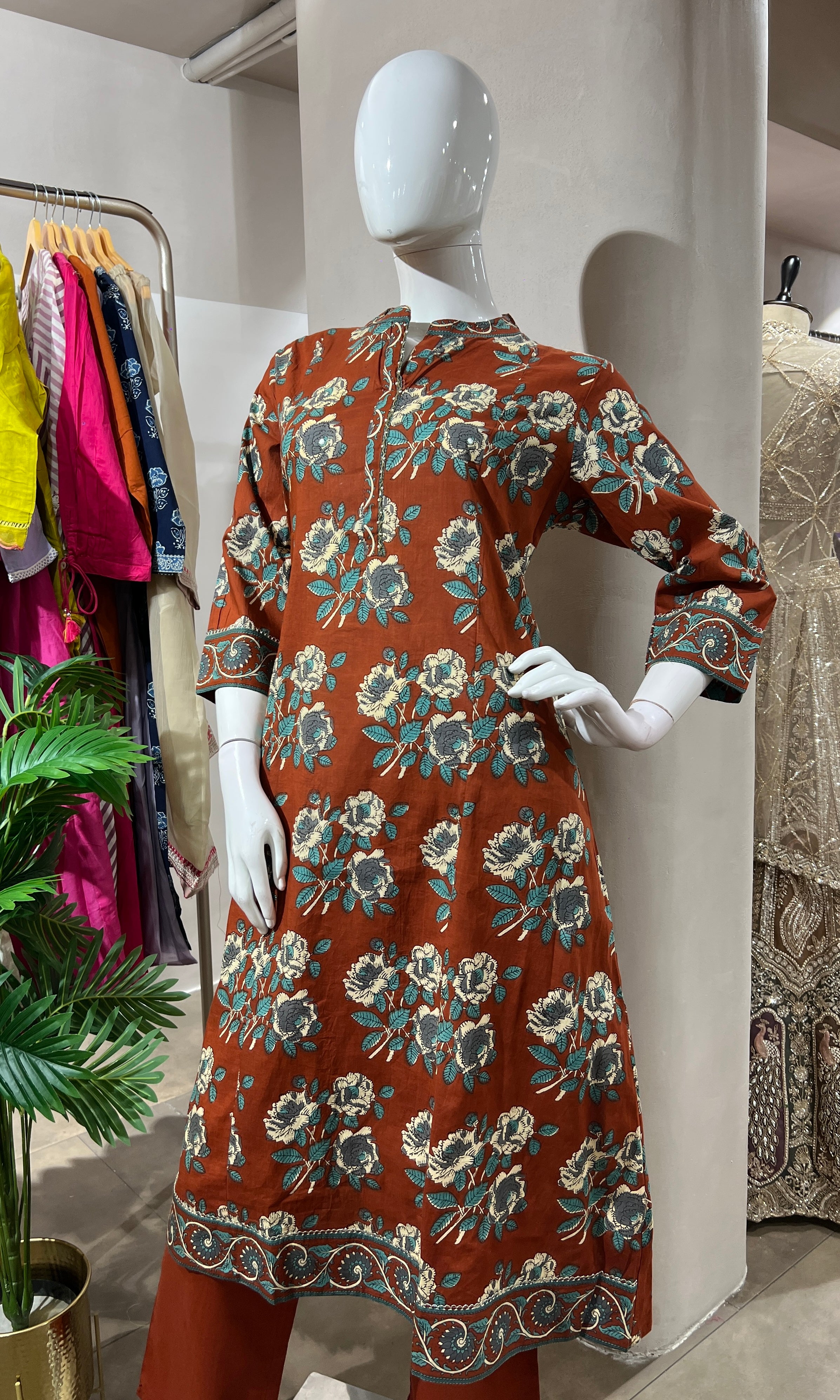RUST FLORAL PRINTED ETHNIC KURTA SET