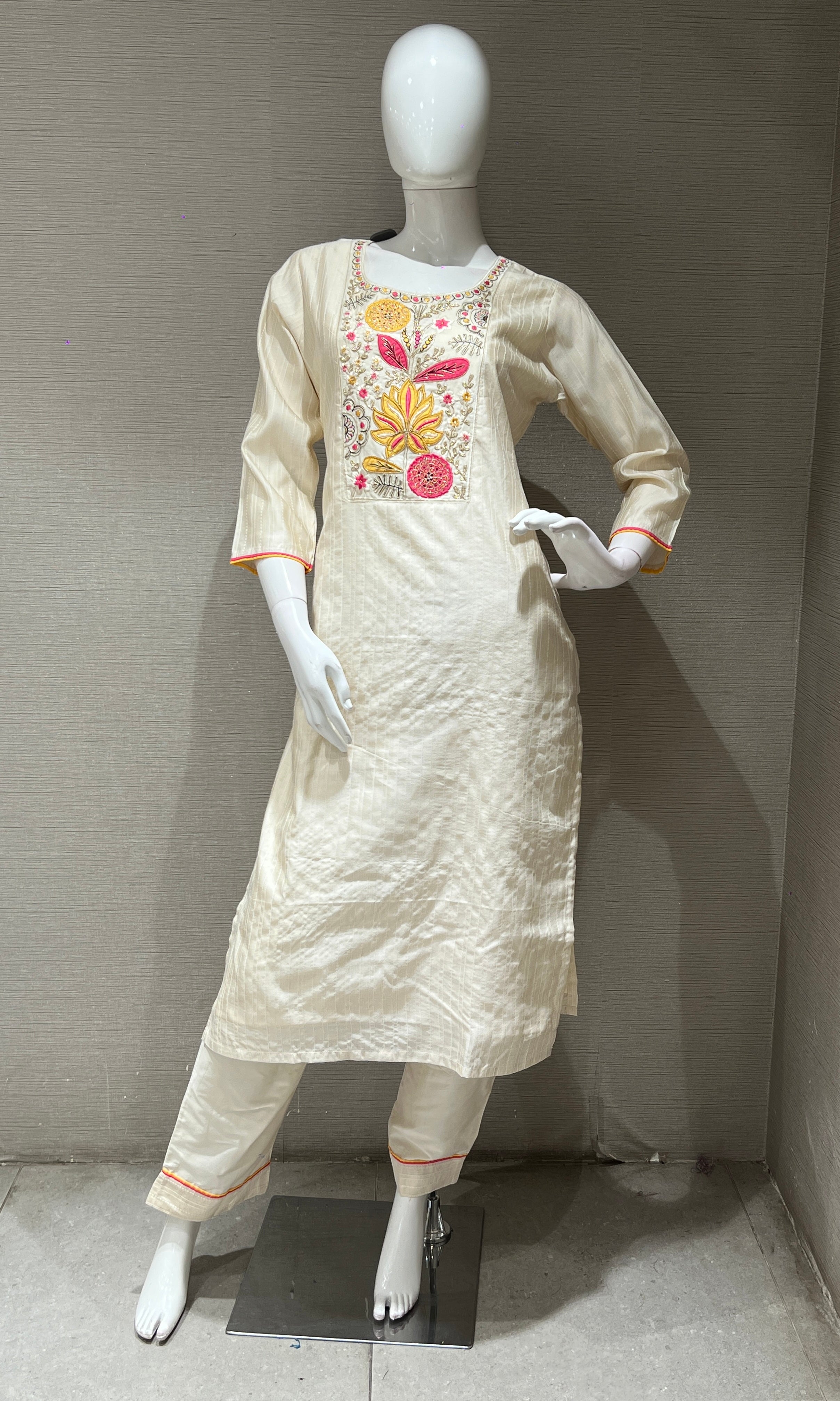 Cream Floral Embroidery kurta set