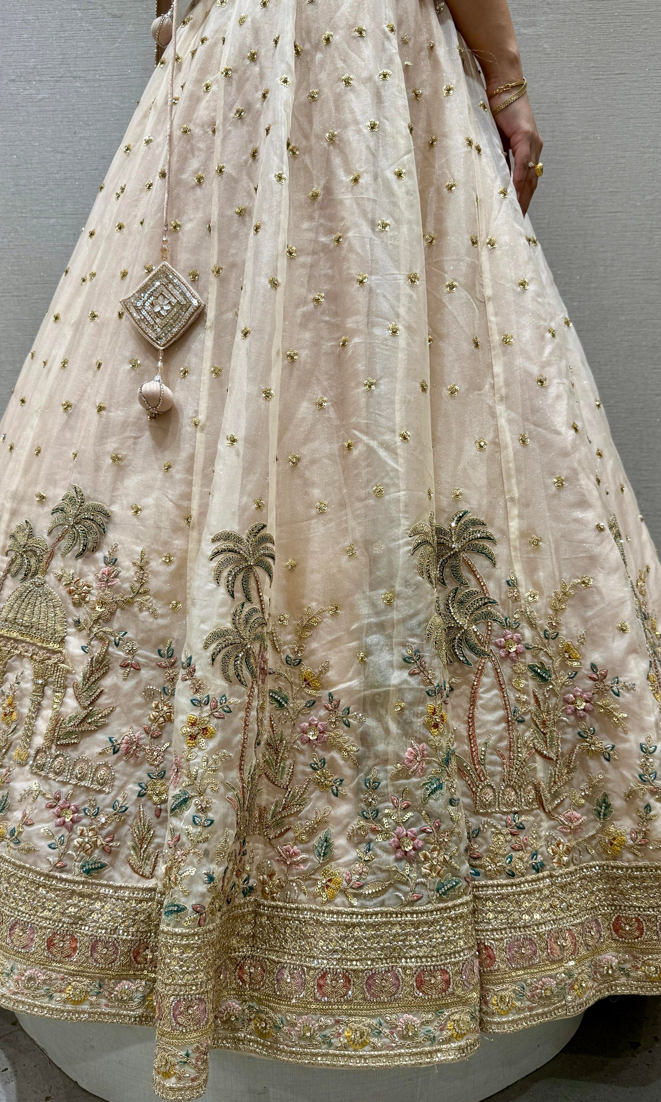 Preach Lehenga