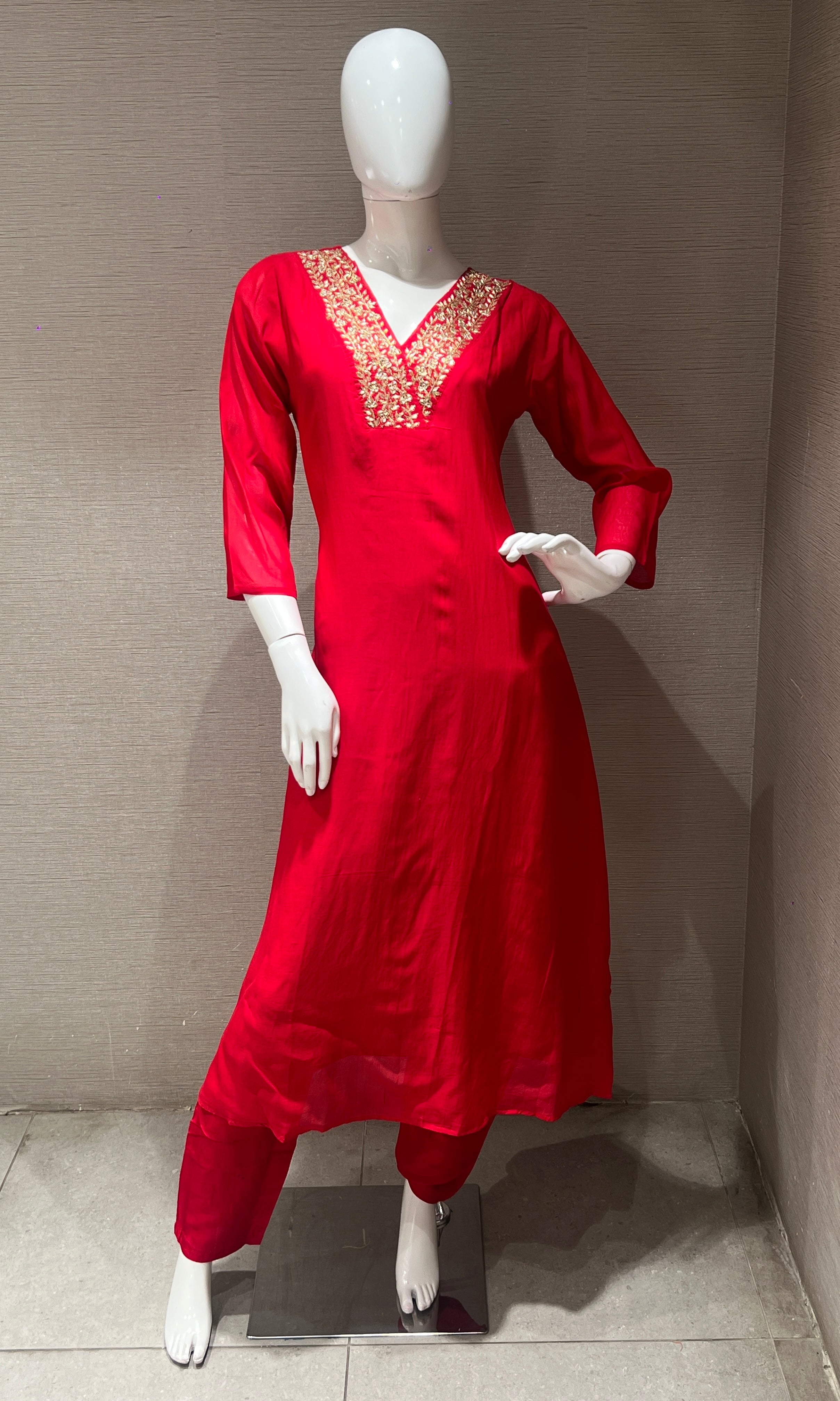Red kurta set