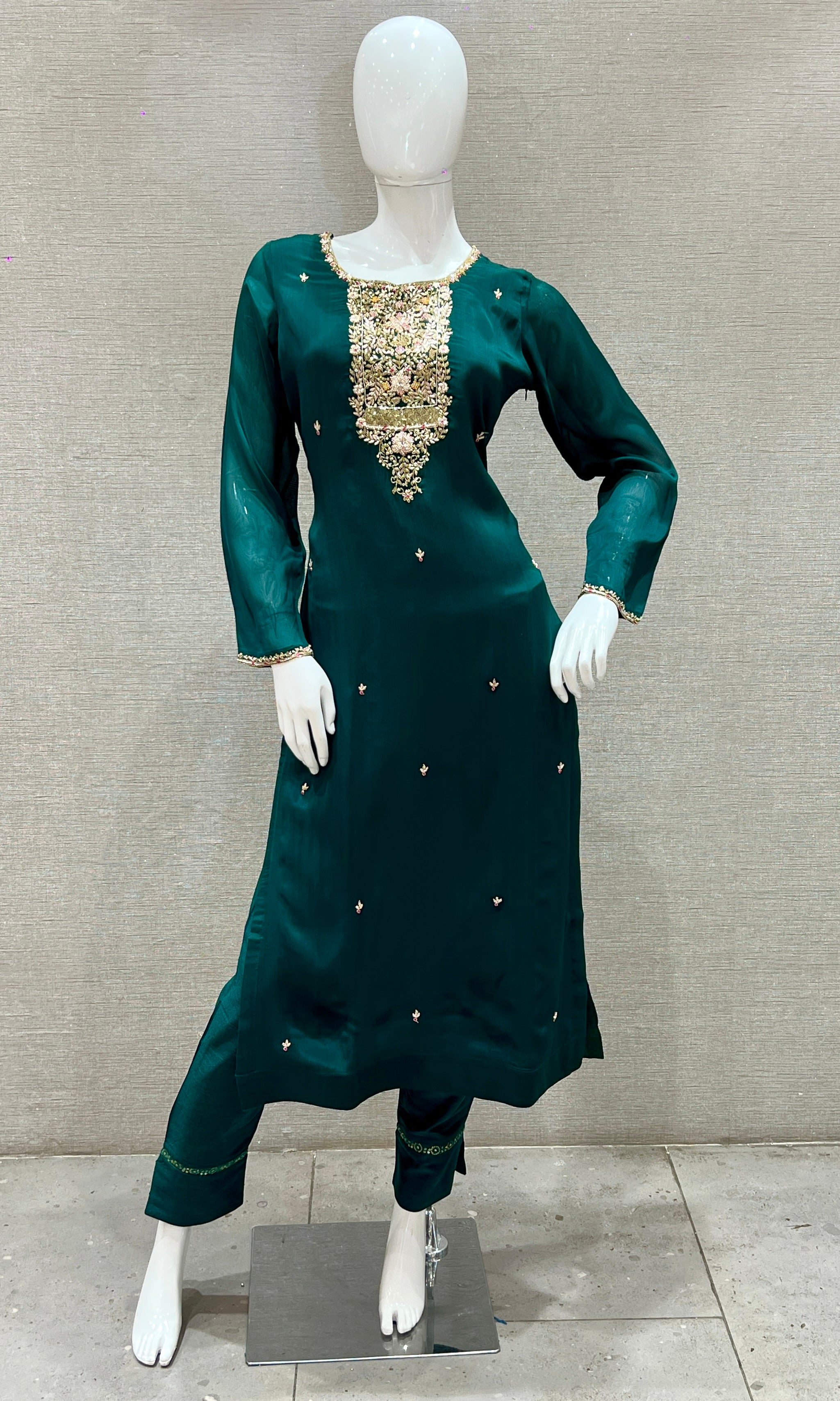 Green kurta set