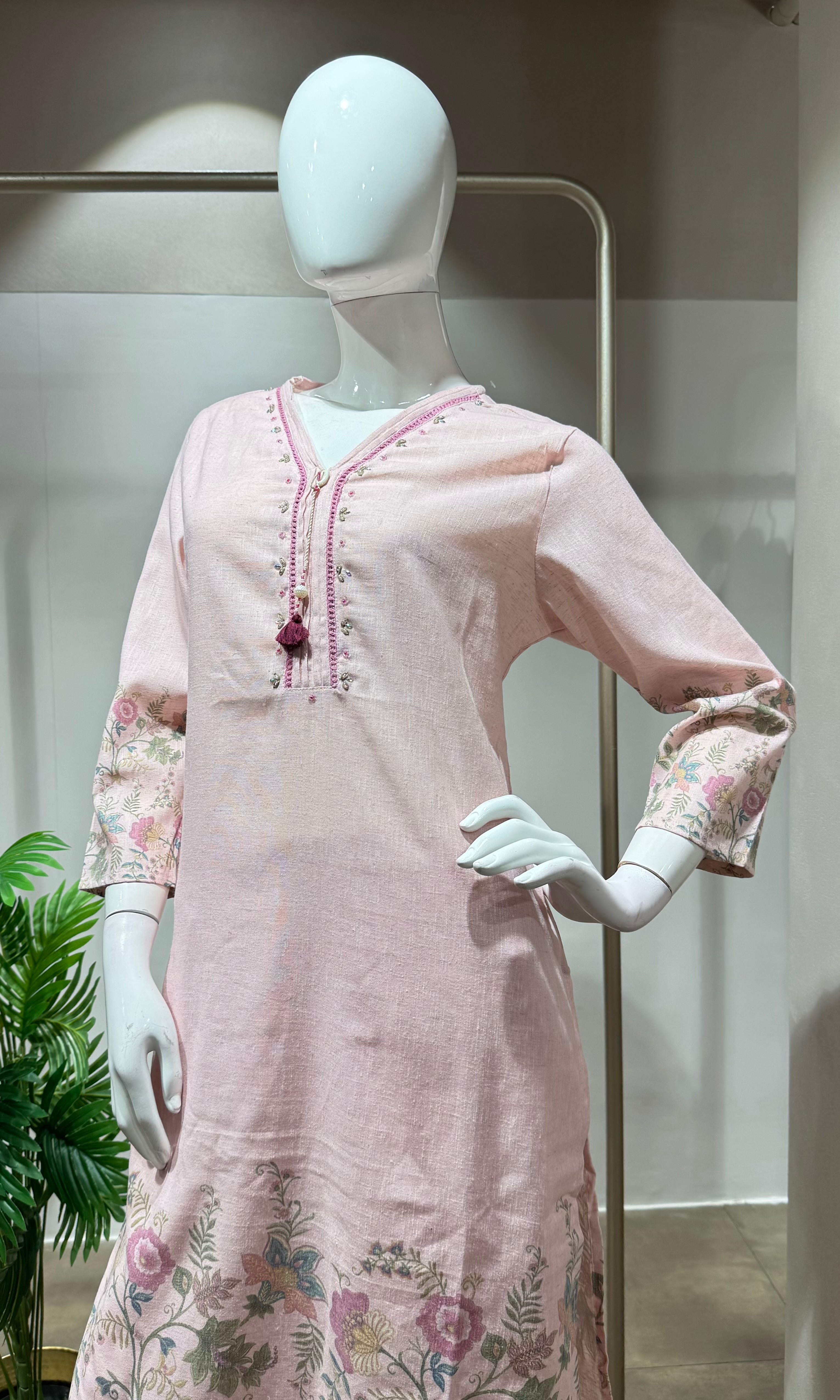 Baby pink FLORAL PRINT EMBROIDERY kurta set
