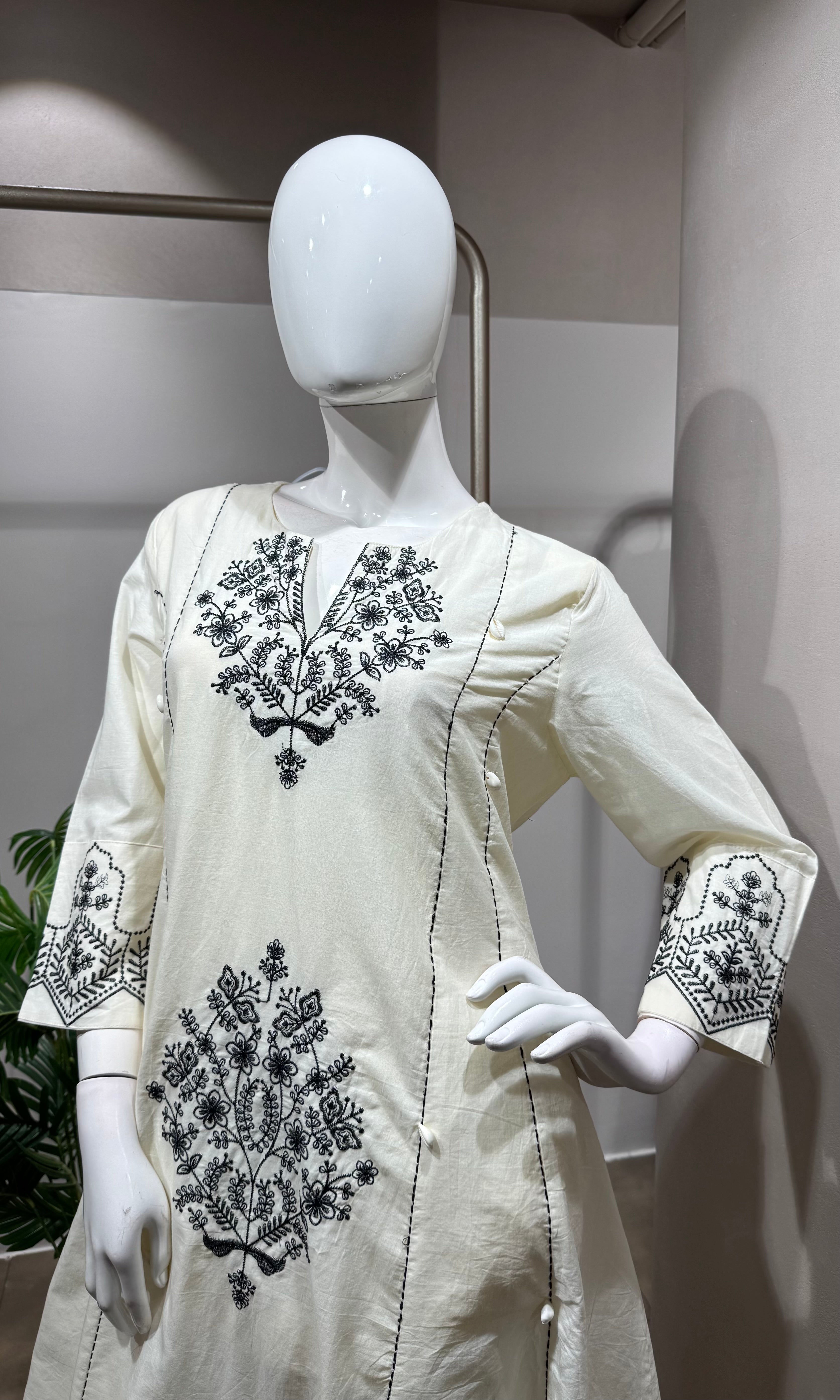 Black & White Embroidered kurta set