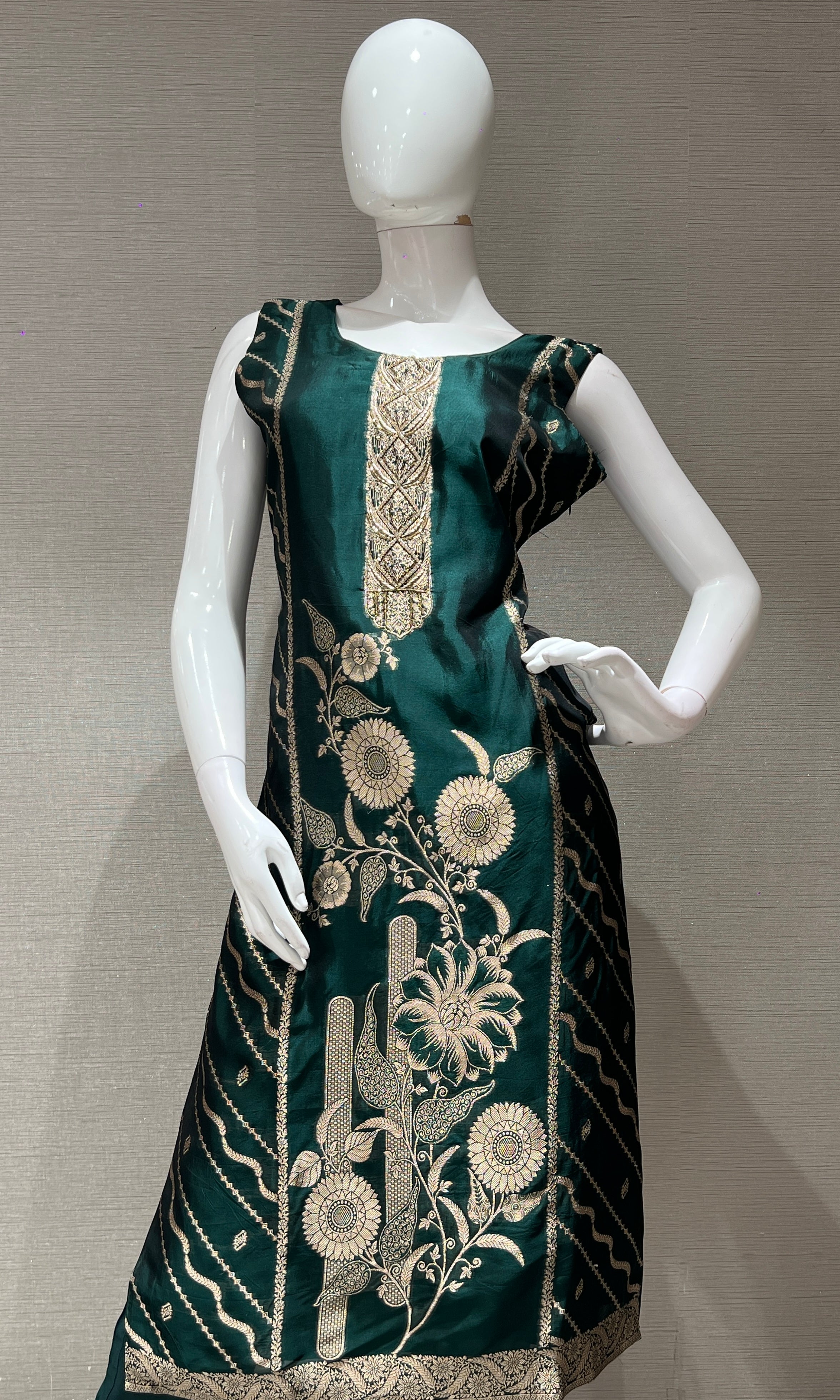 Bottle green GOLD EMBROIDERED kurta set
