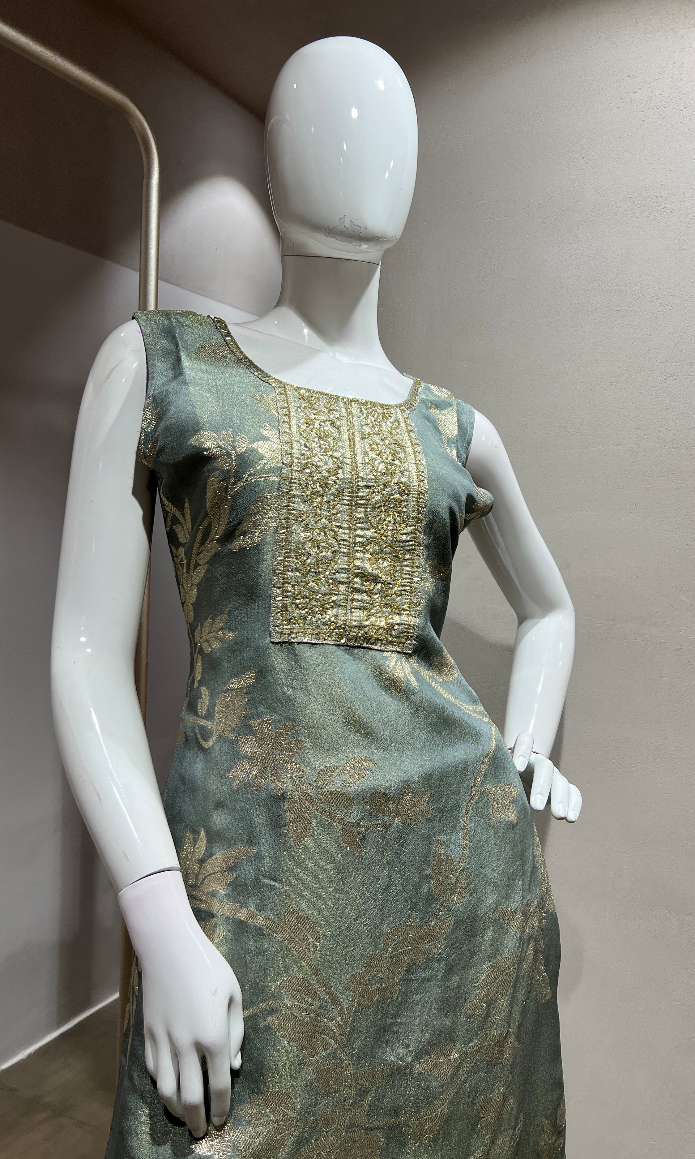 Grey Embroidered Kurta Set with Shimmer Dupatta
