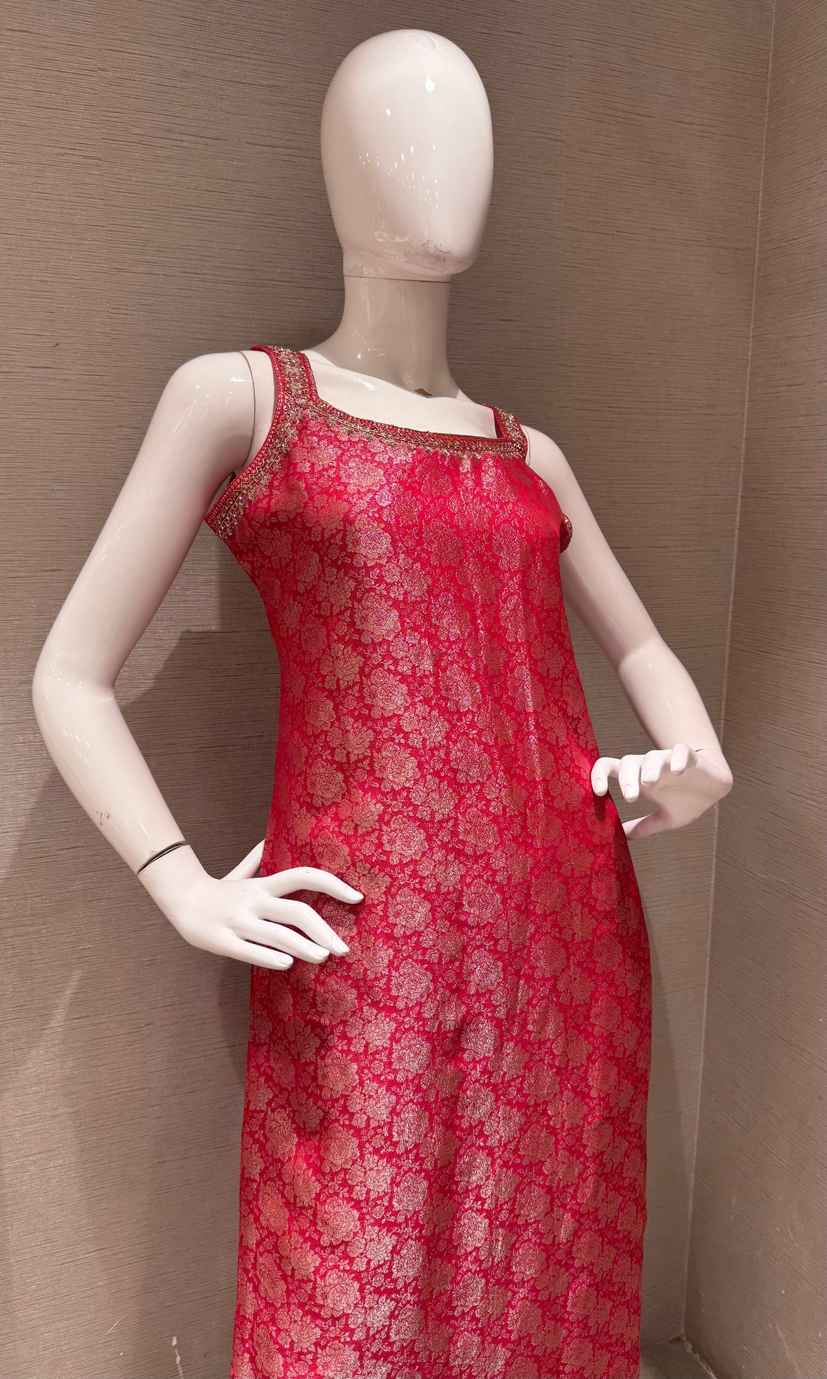 RANI BANARASI SILK KURTA SET WITH DUPATTA