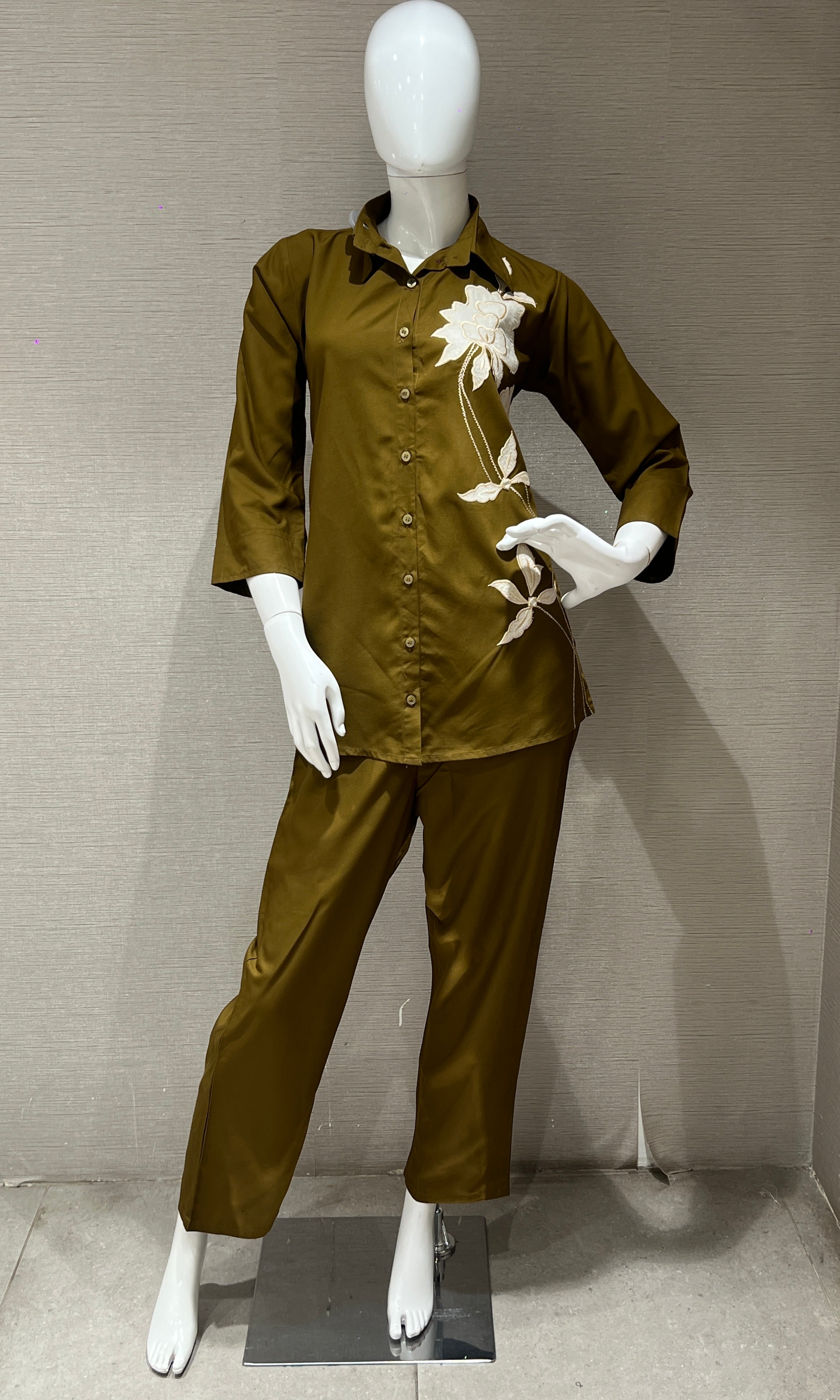 Brown cord set