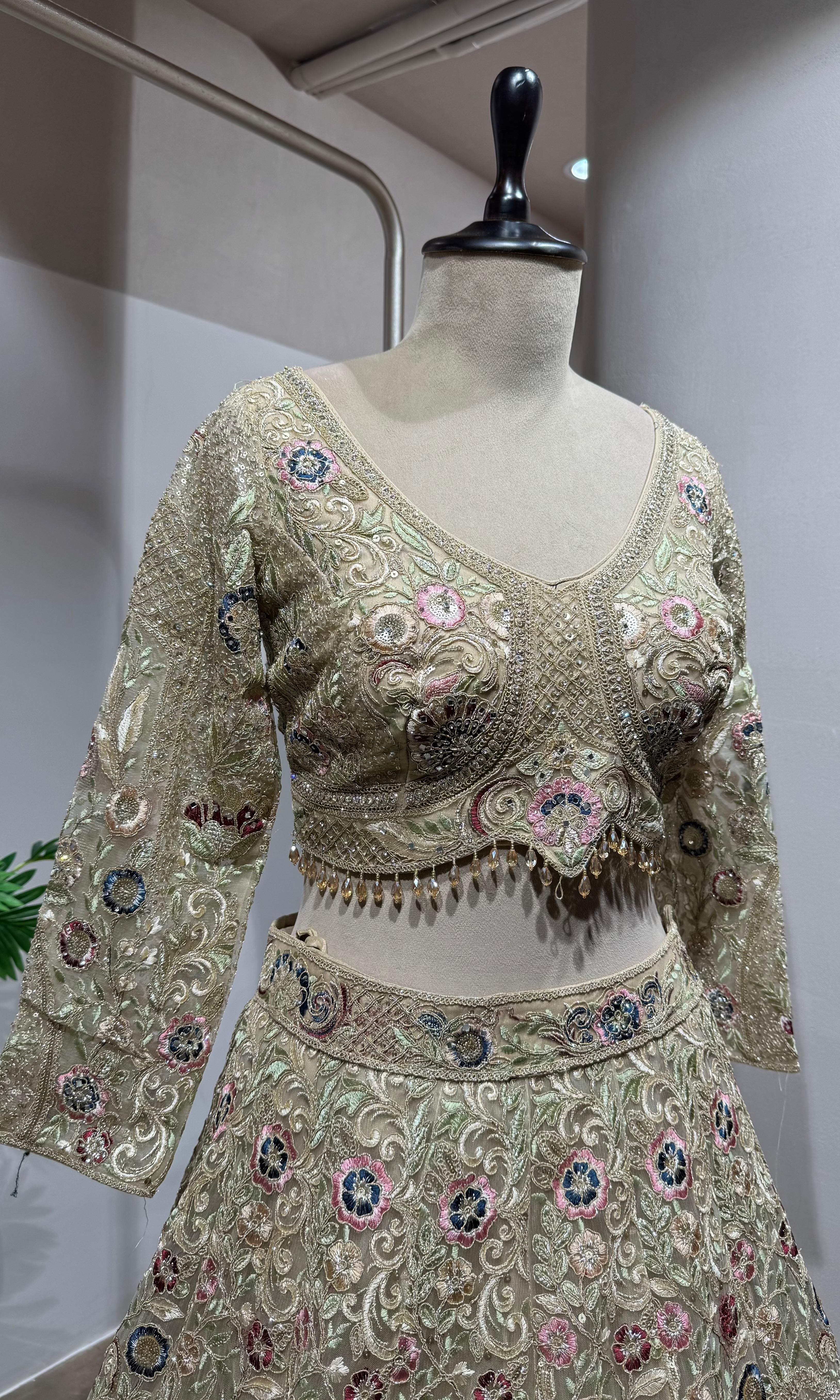 beagh gold bridal lehenga choli