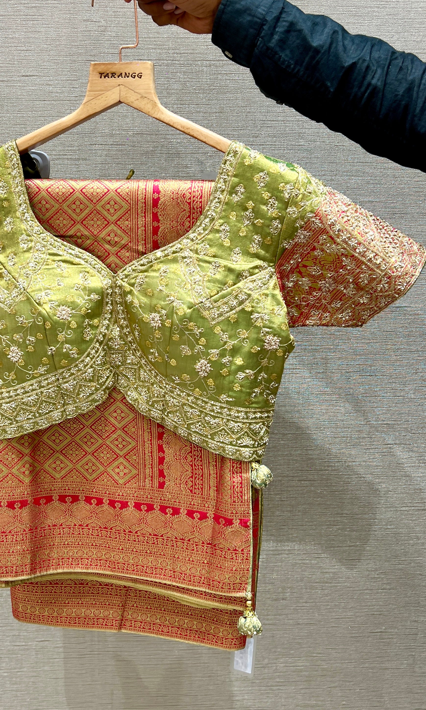 Pink saree with ready blouse