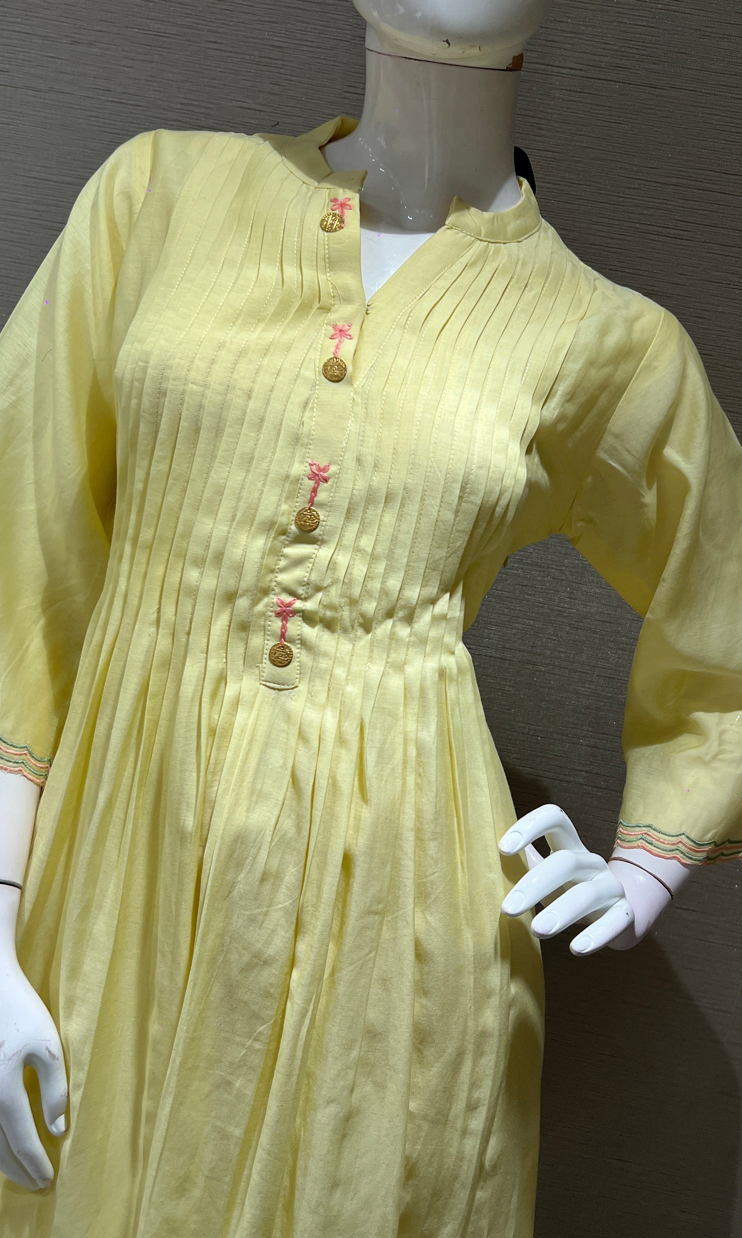 LIGHT yellow FLORAL MUL CHANDERI KURTA SET
