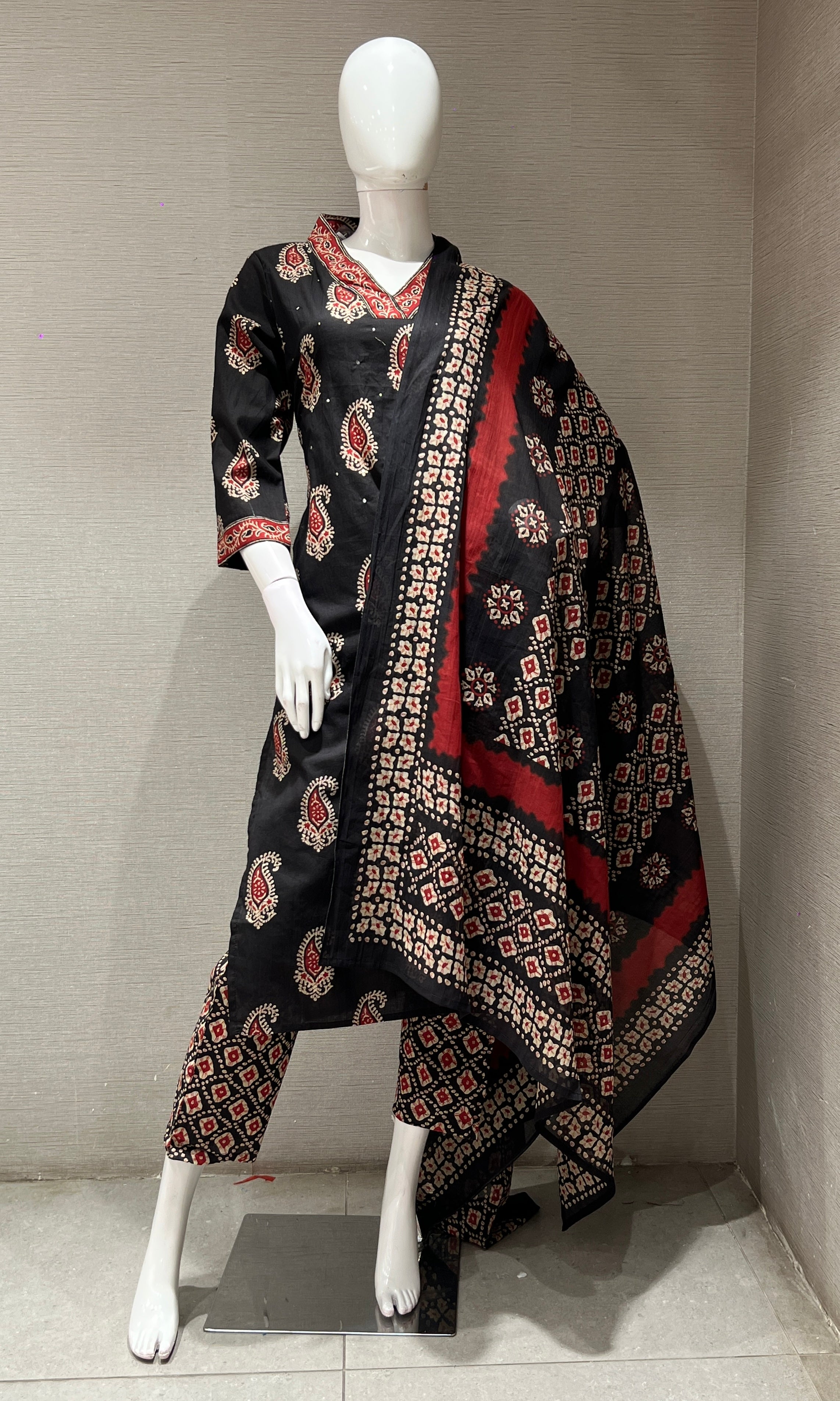 Black ETHNIC PRINT kurta set