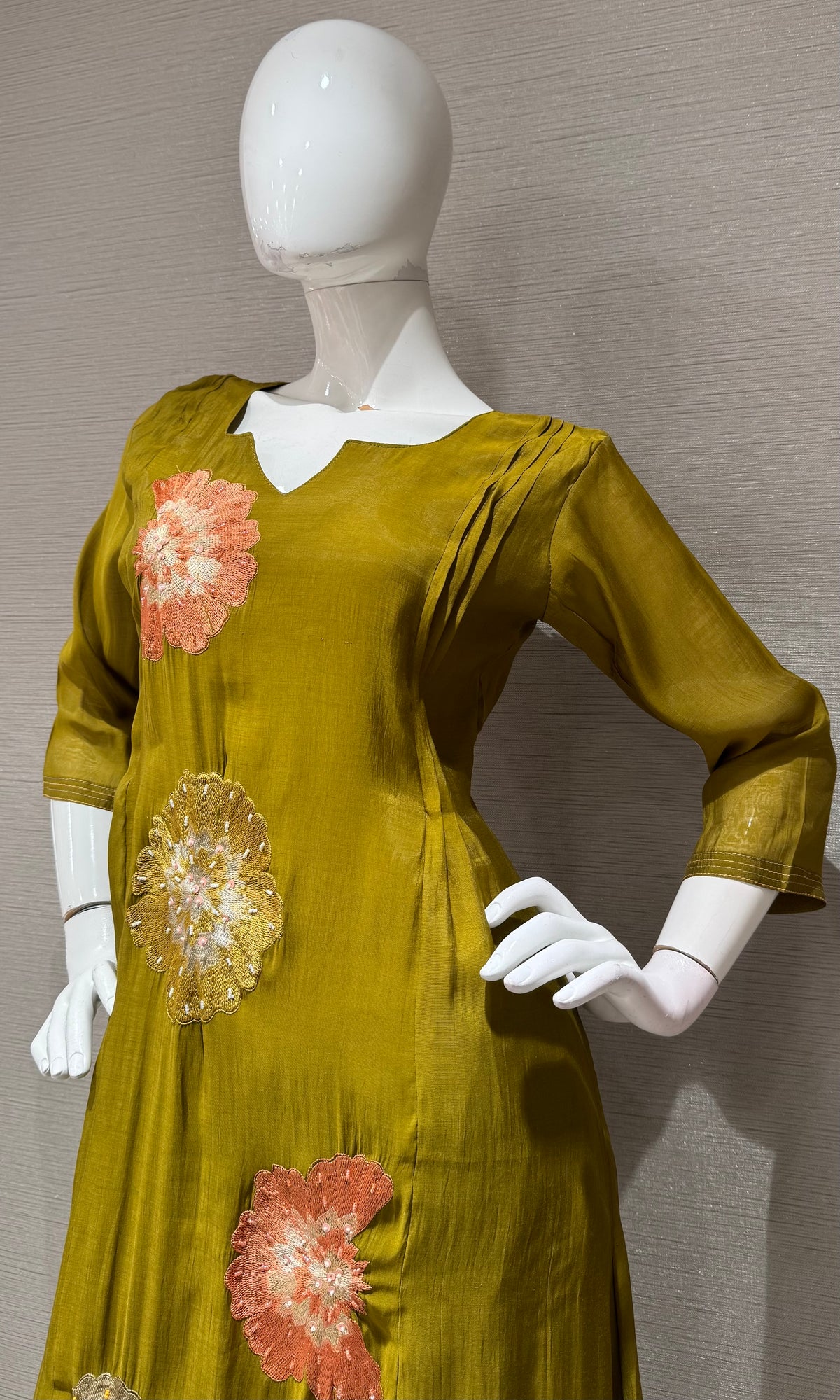 Mehendi Green cotton silk Floral Motif Kurta set with dupatta