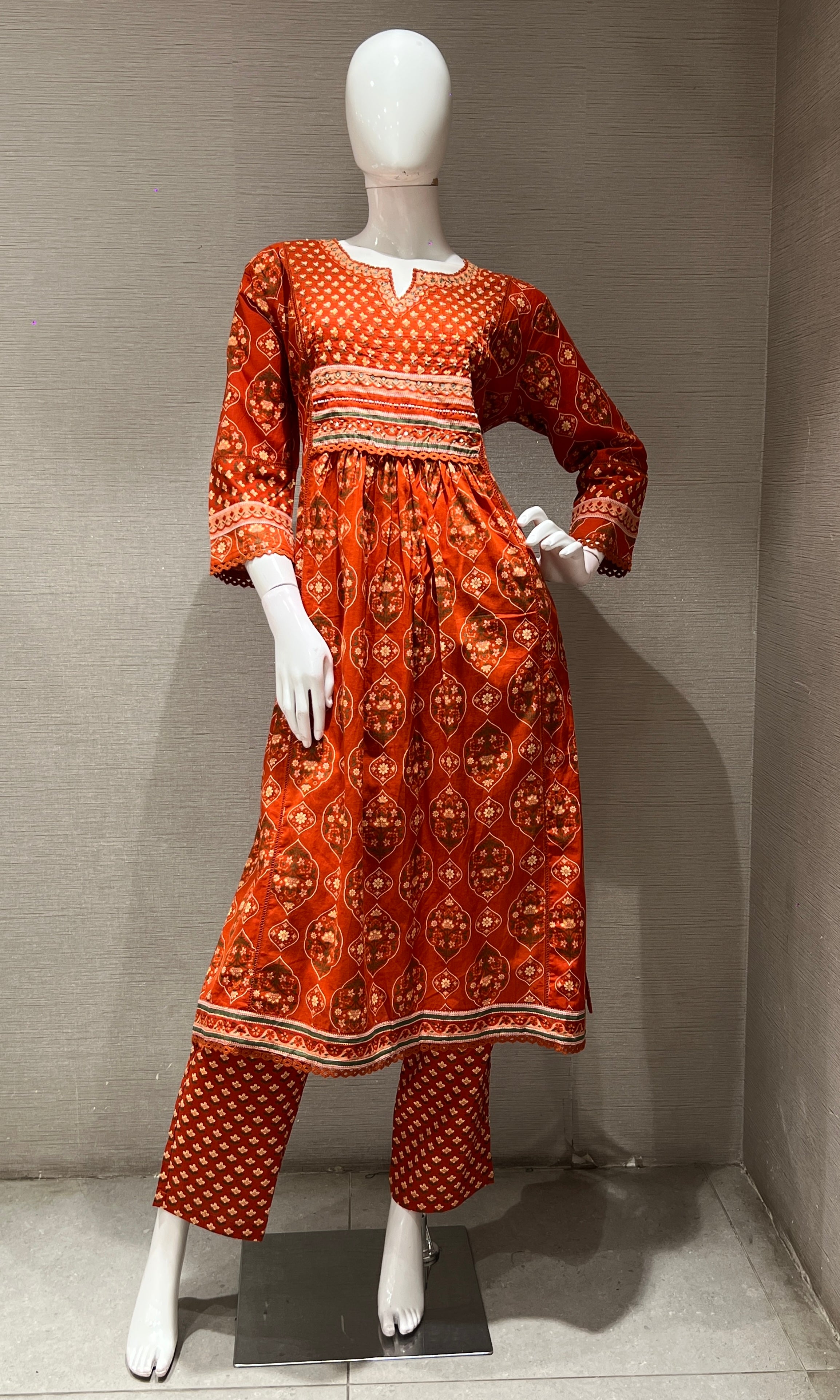 Rust PRINTED KURTA SET WITH FLORAL DUPATTA