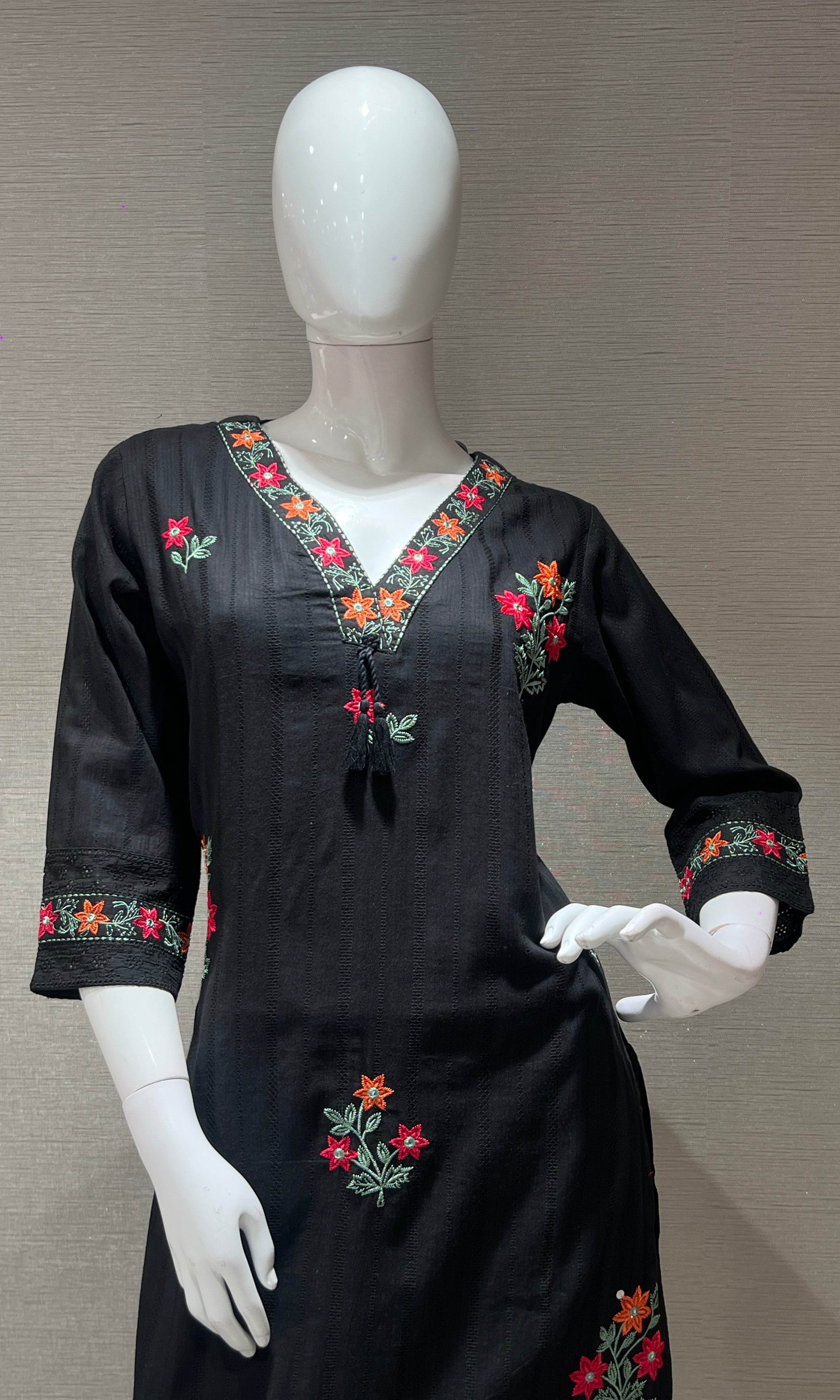 Black FLORAL EMBROIDERED kurta set