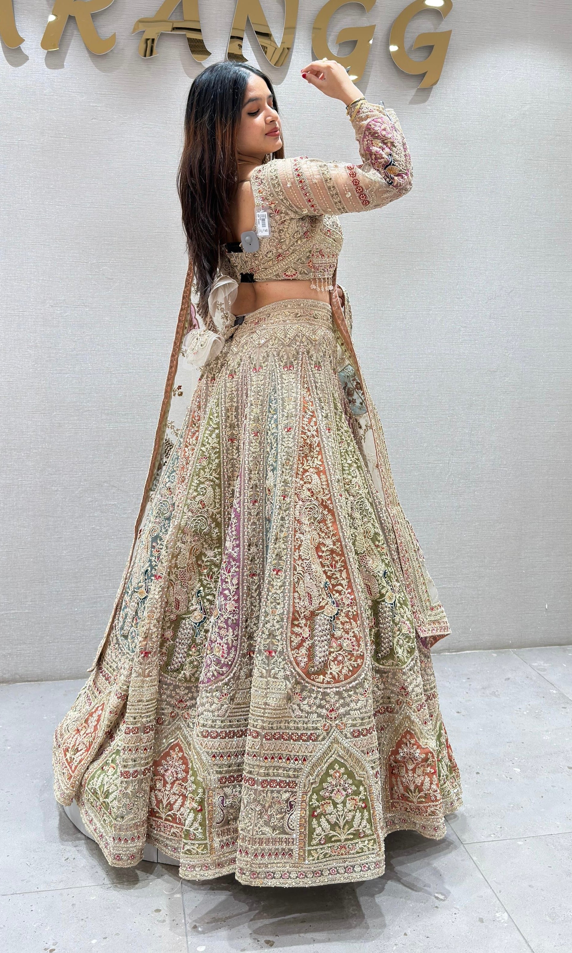 BEAGH GOLDEN HEAVY EMBROIDERED Lehenga
